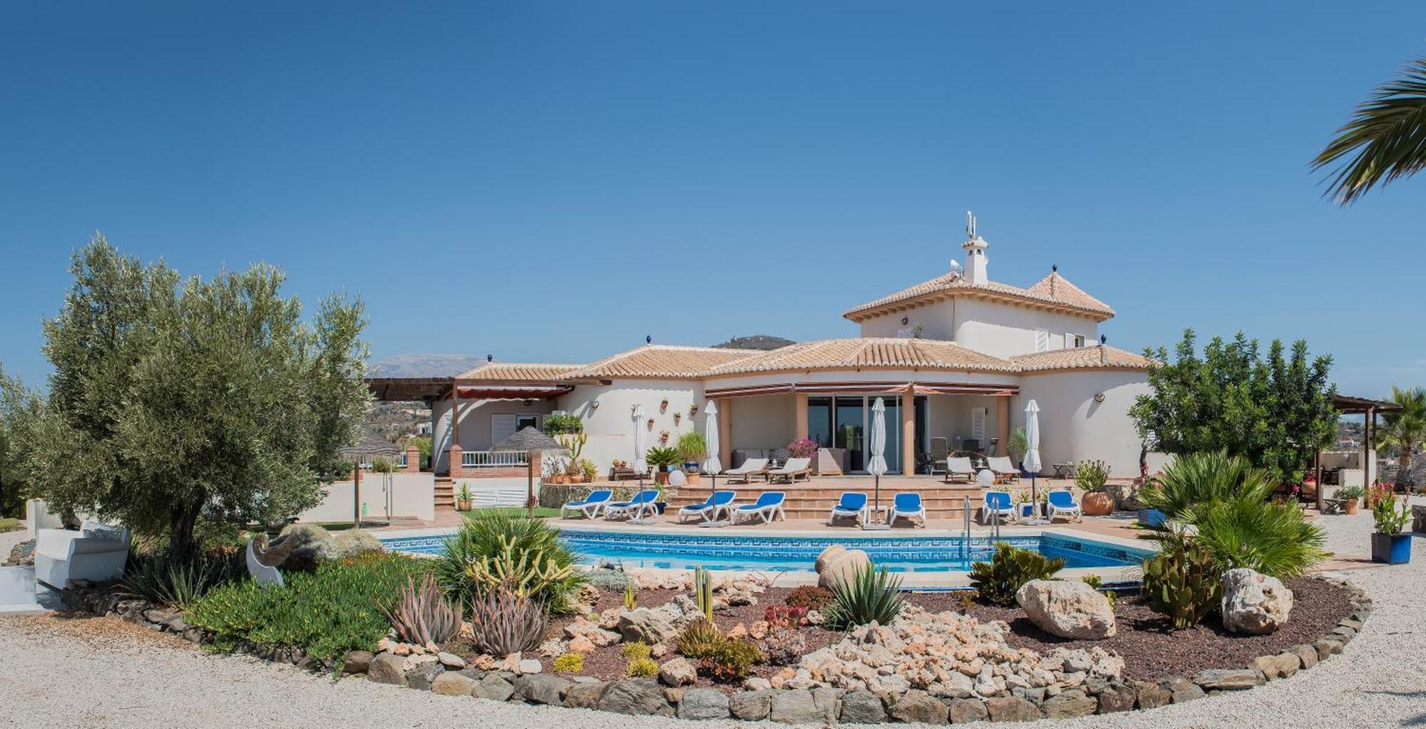 El Pajarero Bed & Breakfast Arenas (Malaga)