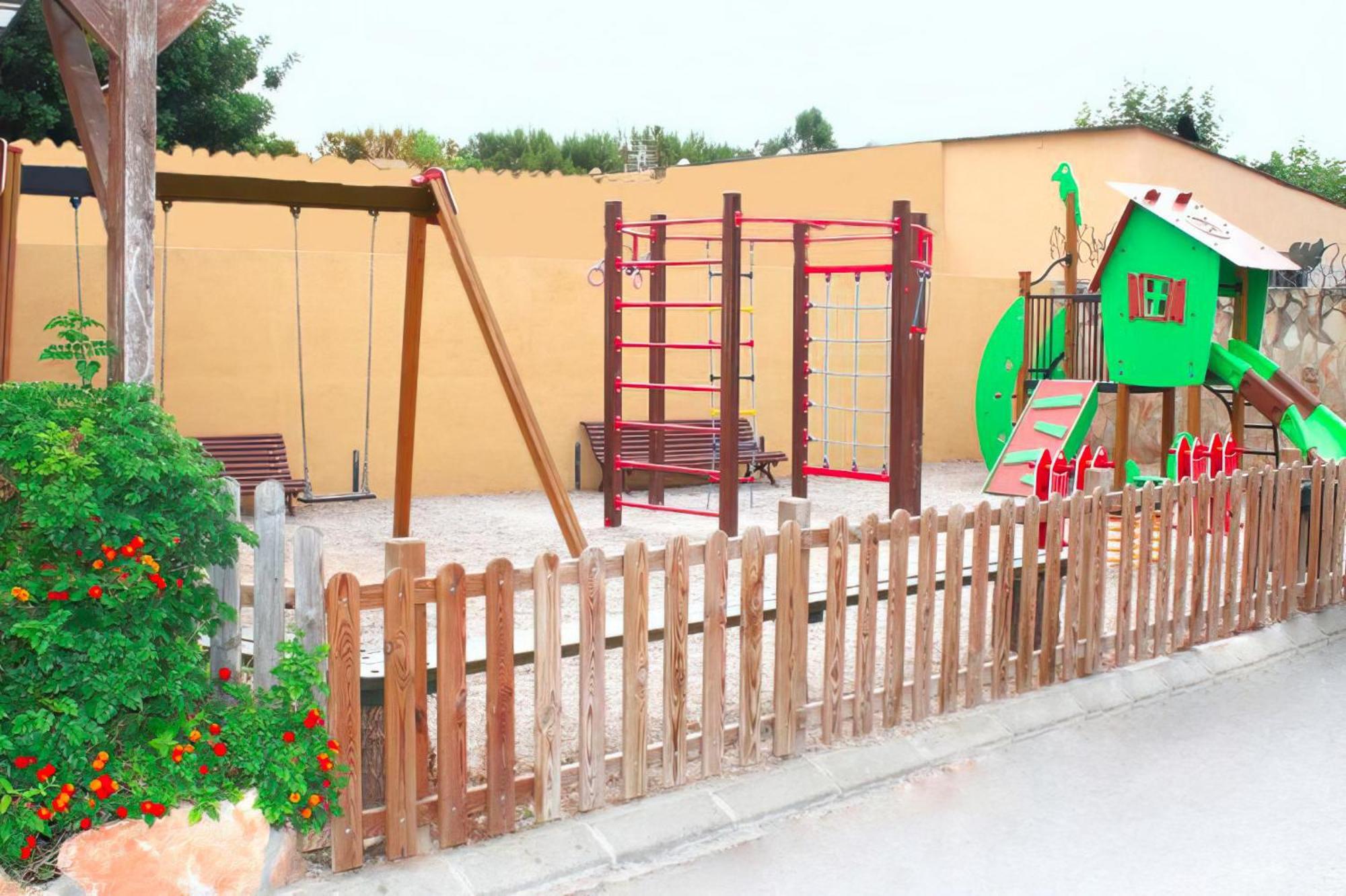 Camping Arc De Bará Camping&bungalows *