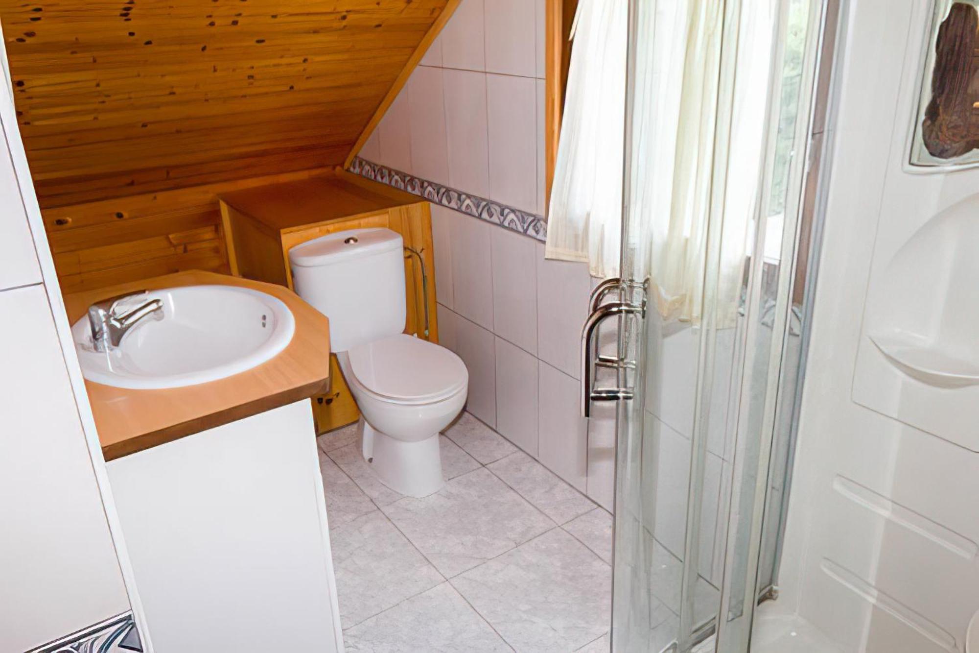 Camping Arc De Bará Camping&bungalows