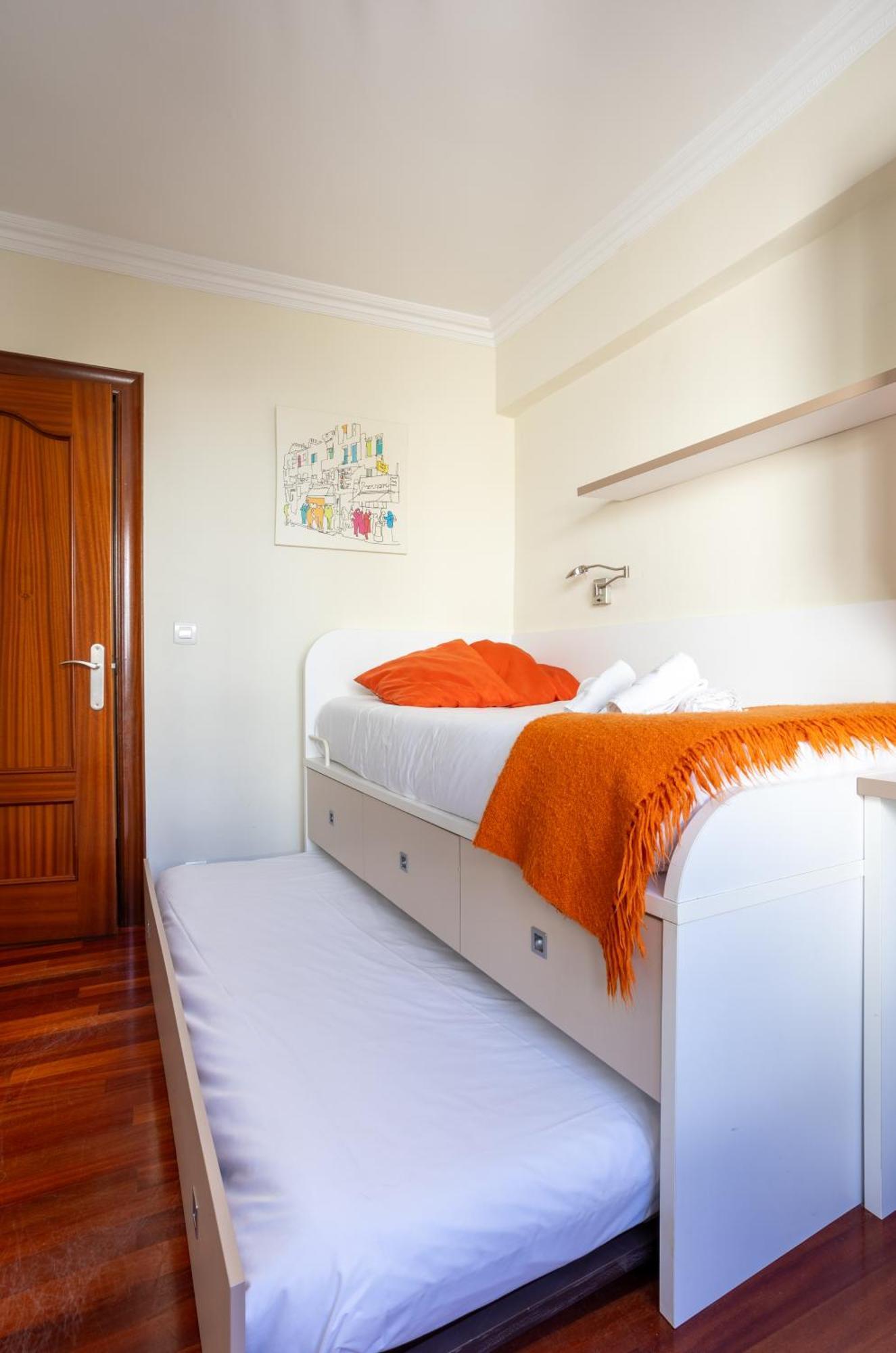 Apartment Lameragane, En El Centro Historico Junto Al Parque *