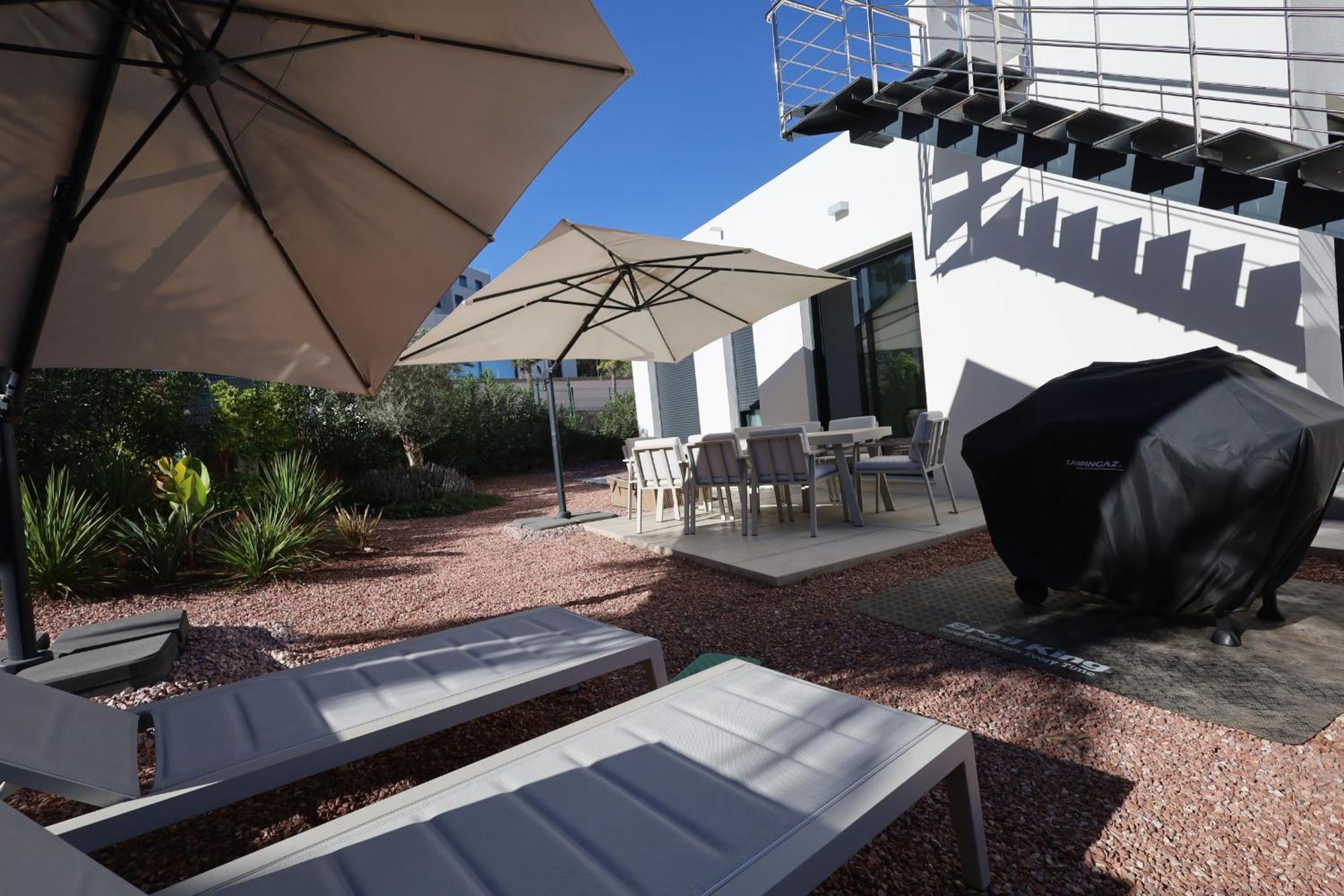 Villa Deluxe Lavanda Colinas Dehesa De With Heated Pool