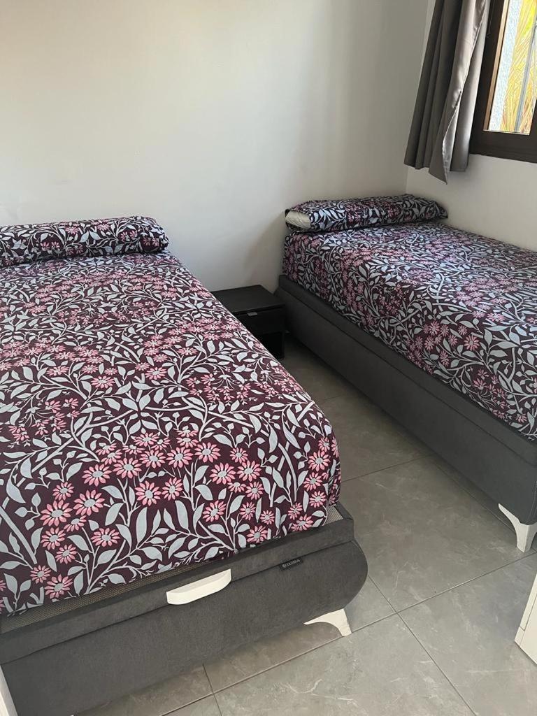Apartamento Duplex-bungalow In Playa De Americas,3 Minutes Near The Beaches In Tenerife