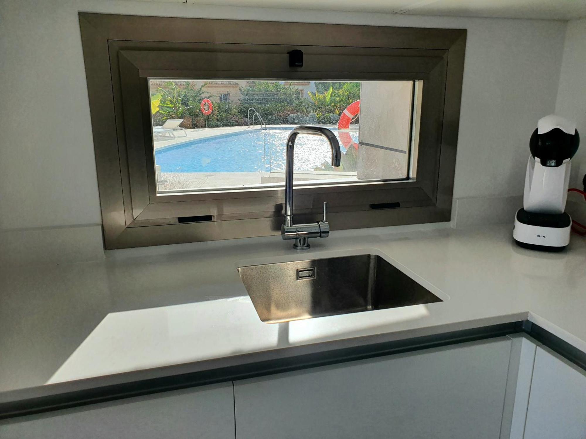 Apartment Luxury Beachfront With Pool, Sauna, Fitness And Gym In Province Malaga, Andalusia *