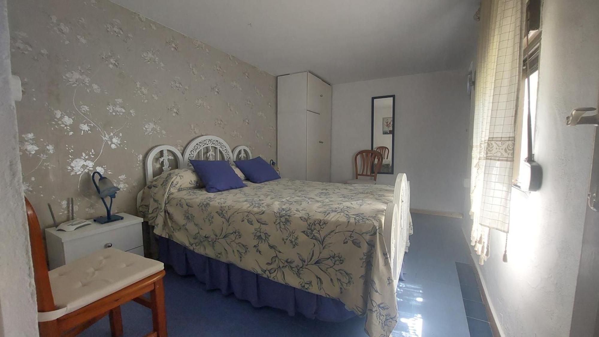Holiday home Dunas: Beachfront With Jacuzzis Rota