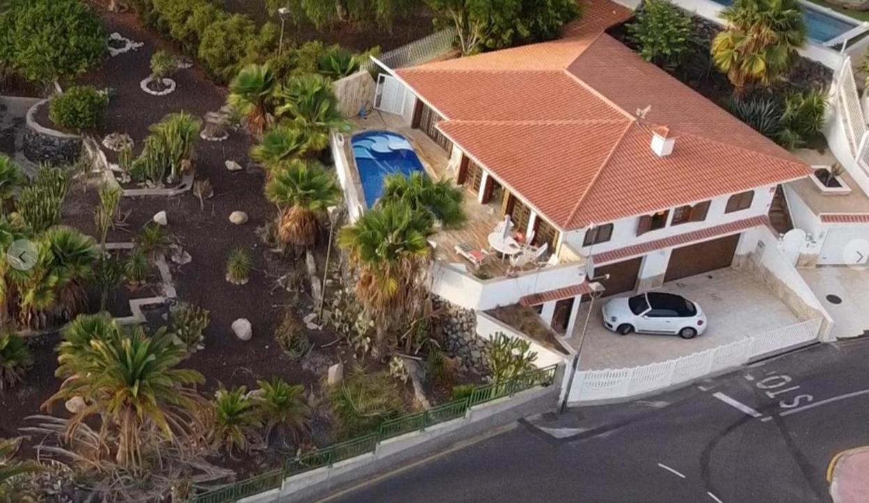 Sunny House With Private Pool And Sea View Holiday home *
