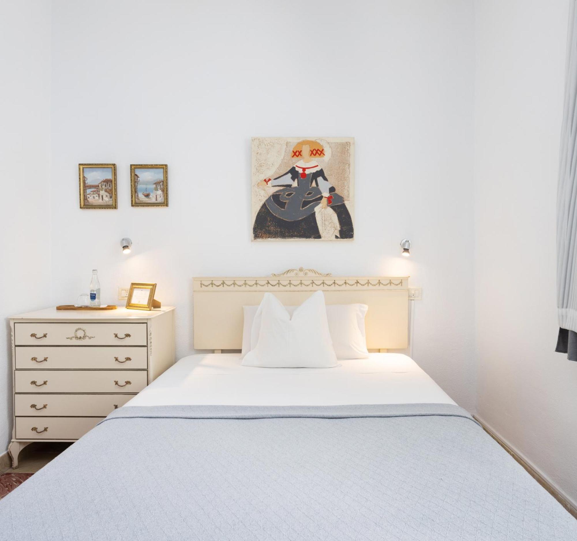 Casa Dona Carmela - Adults Only Bed & Breakfast