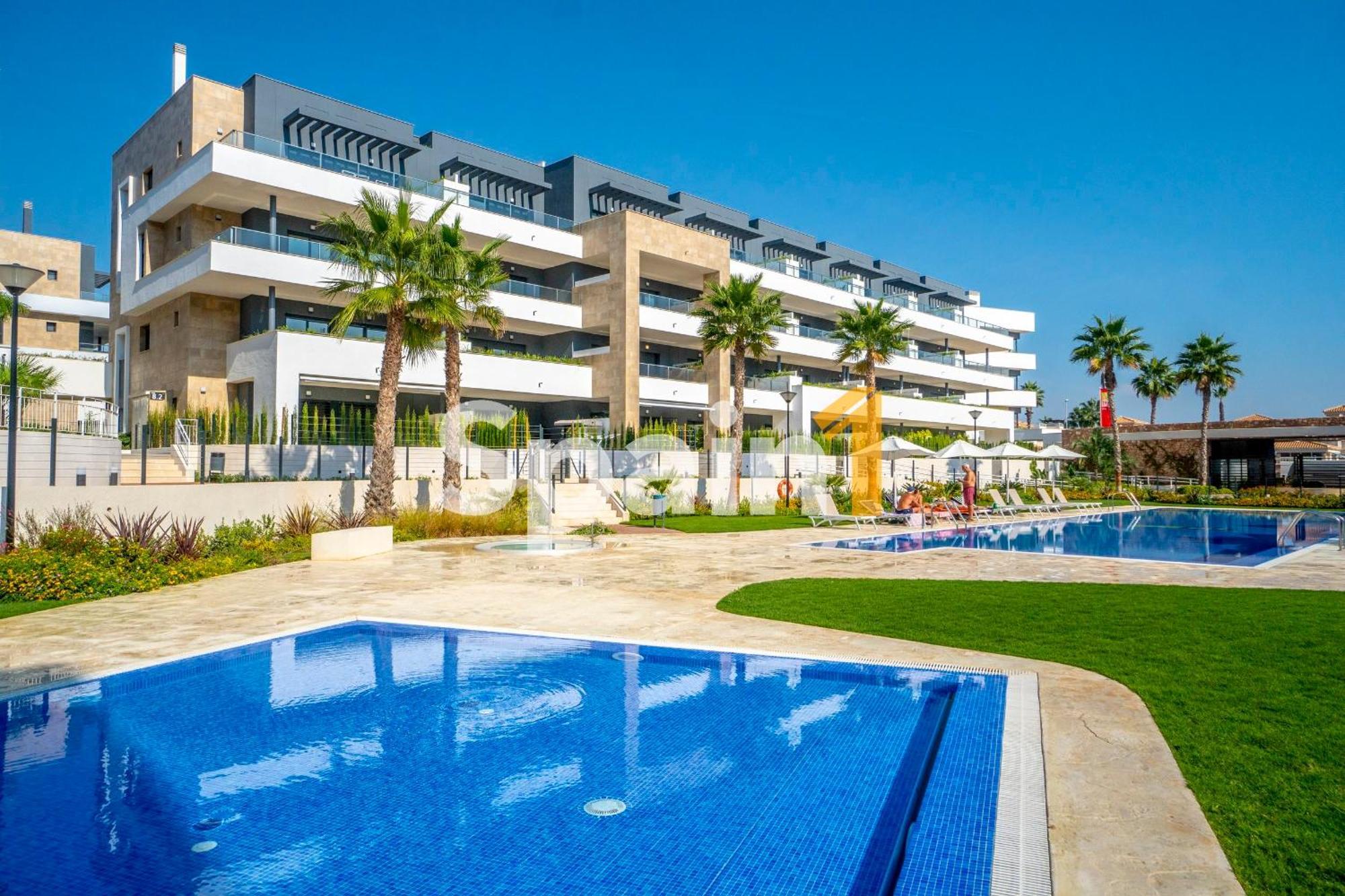 Apartamento 3 Bedrooms In Flamenca Village With 3 Pools, Sauna, Gym And Jacuzzi Alicante
