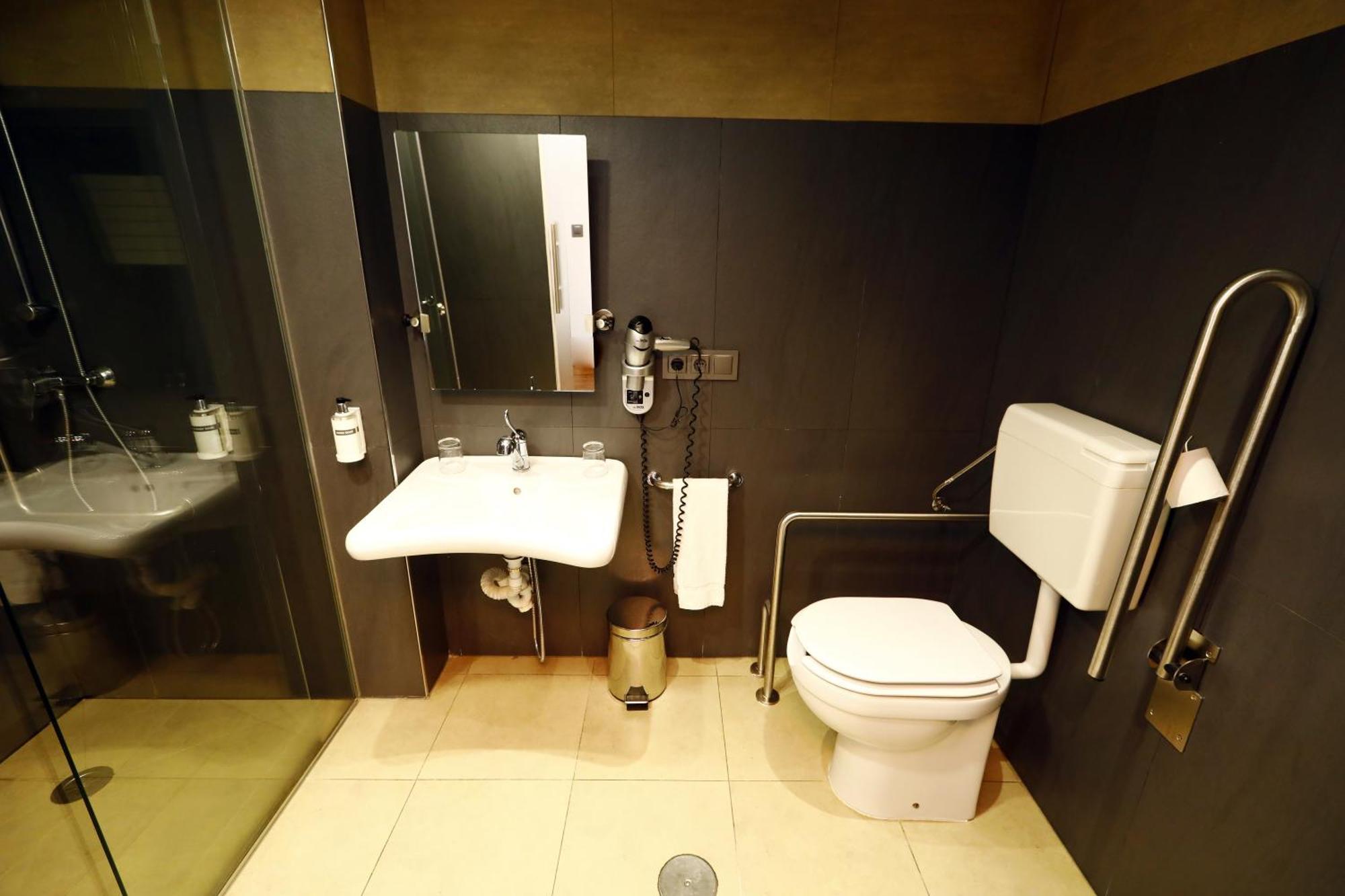 Travelodge Madrid Aeropuerto Coslada