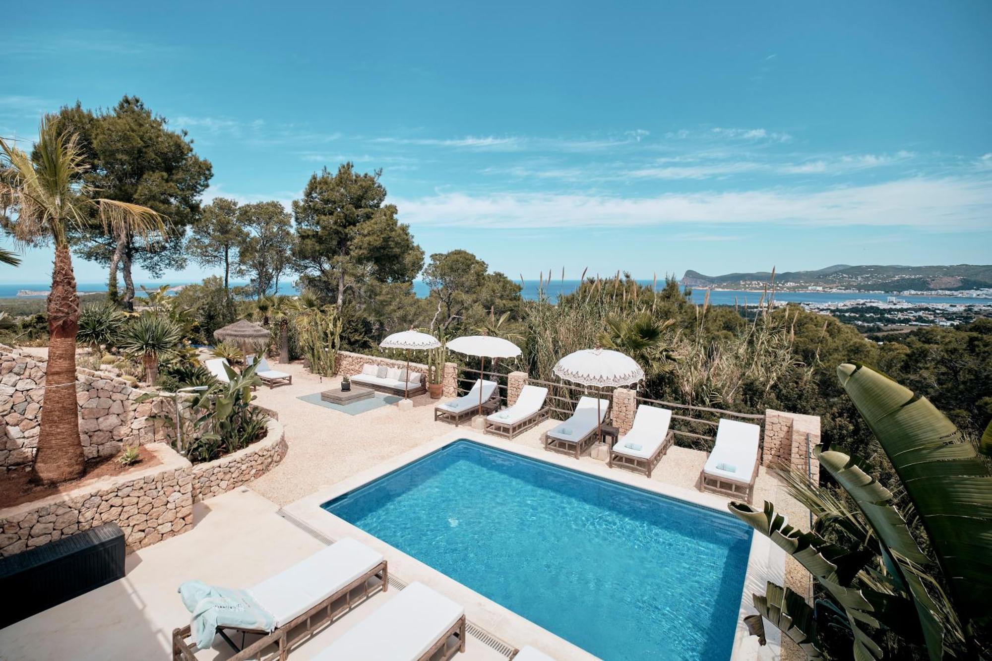 Blue Hill House, King-Of-Hill Villa With Amazing Scenery, Sunset & Sea View Holiday home Sant Josep de sa Talaia