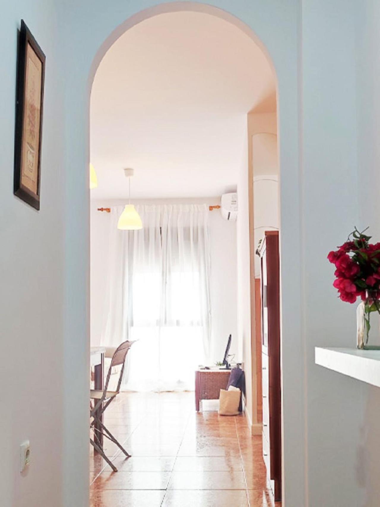 Vivienda Centrica Con Salida Directa A Las Playas Apartamento