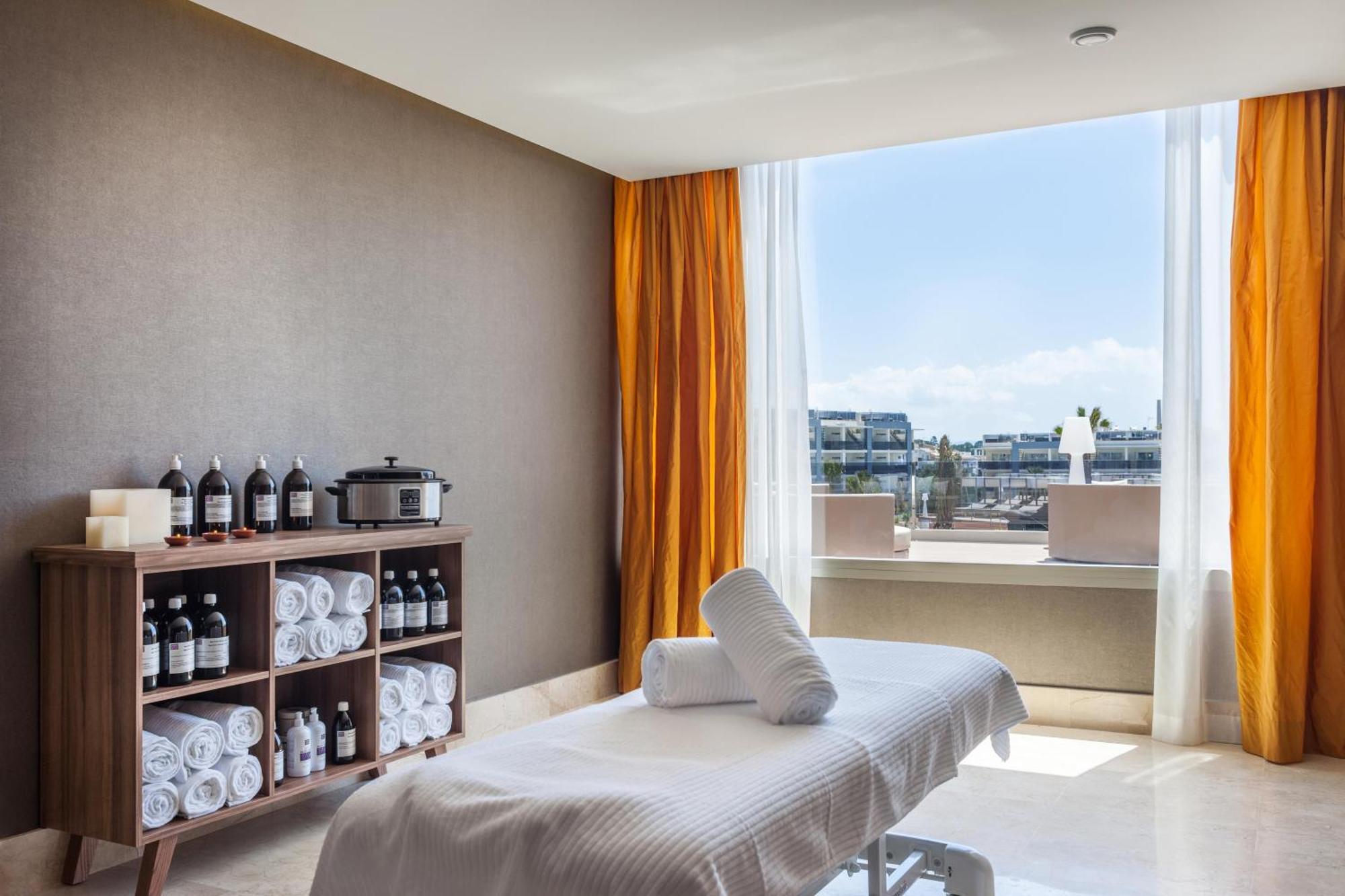 Apartahotel Zafiro Palace Alcudia Puerto de Alcúdia