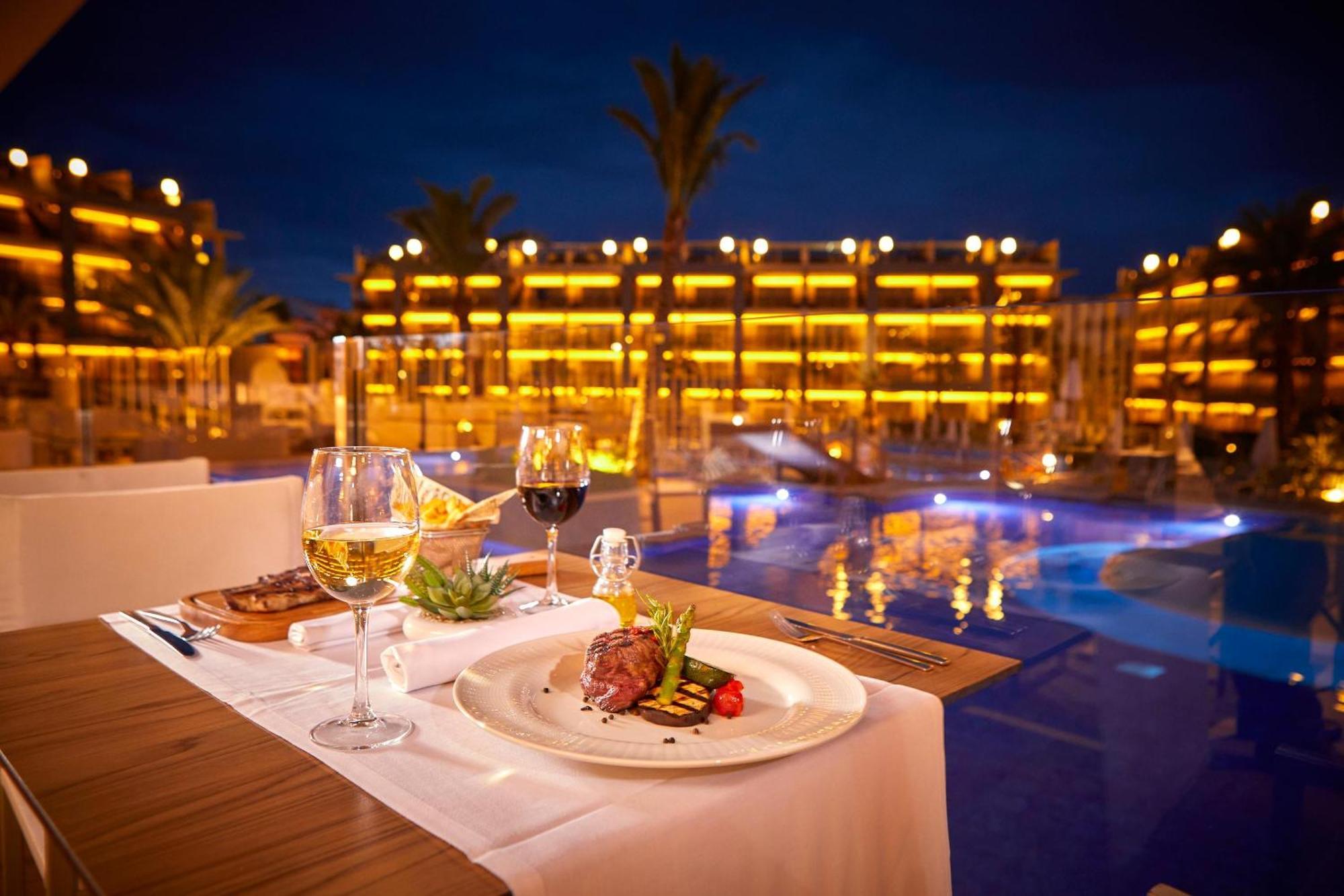 Apartahotel Zafiro Palace Alcudia 5*