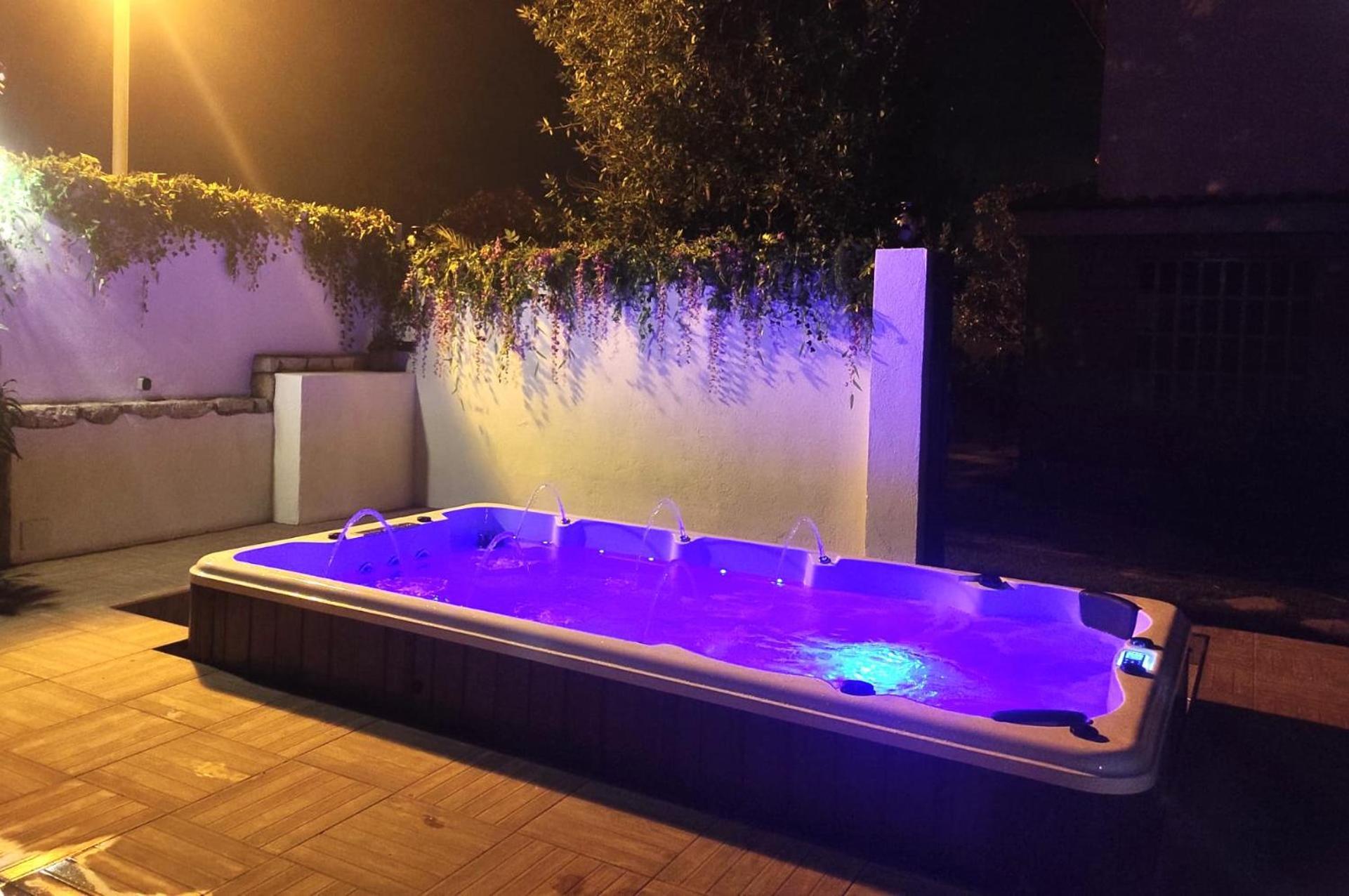Sitges El Ranch: Beachside Oasis With Pool, Jacuzzi, And Garden * Calafell