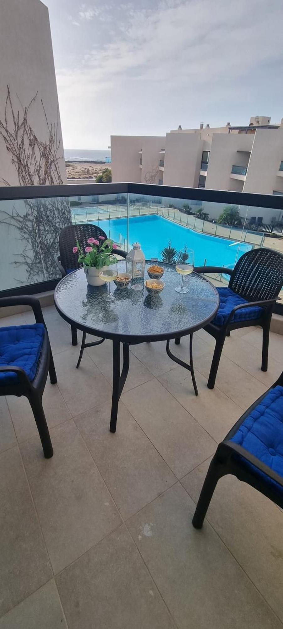 Apartment El Sonando/stylish/minutes From Swim Or Surf/well Equipped *
