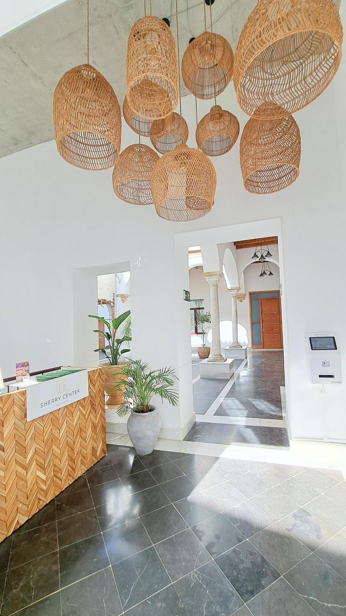 Apartment Sherry Center