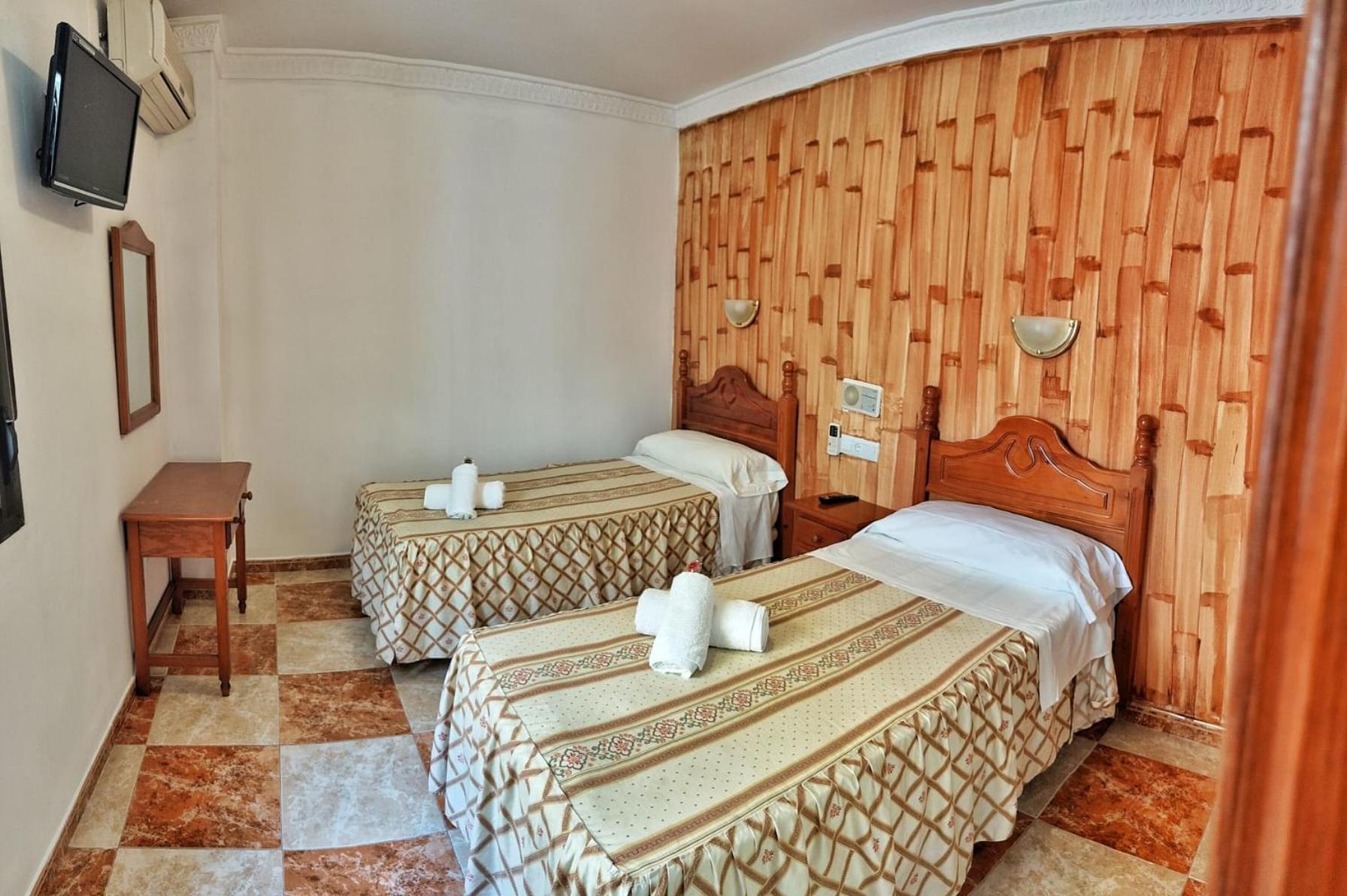 Virgen De Reyes Hotel