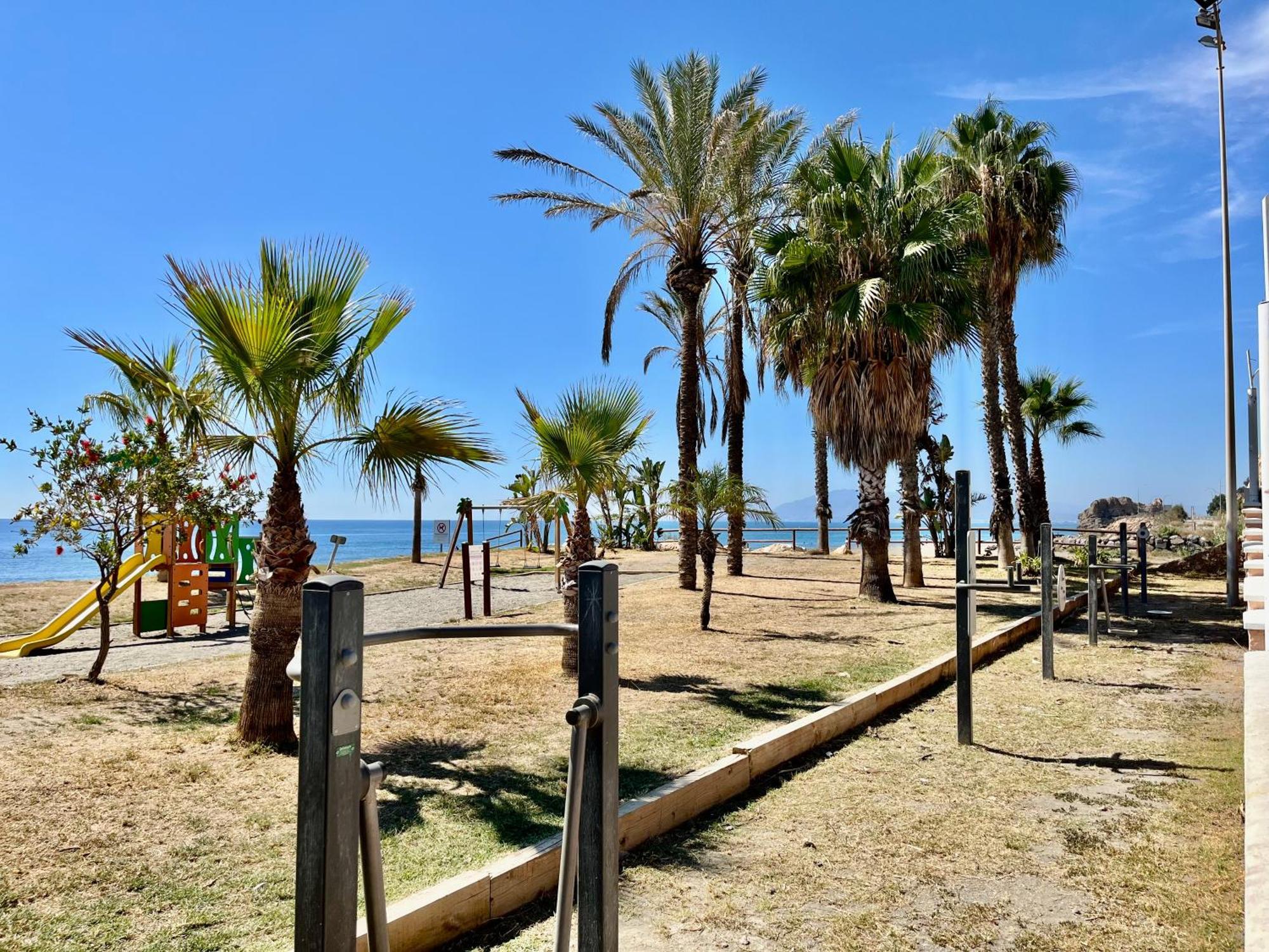 Apartamento De Playa Reformado Rincón de la Victoria