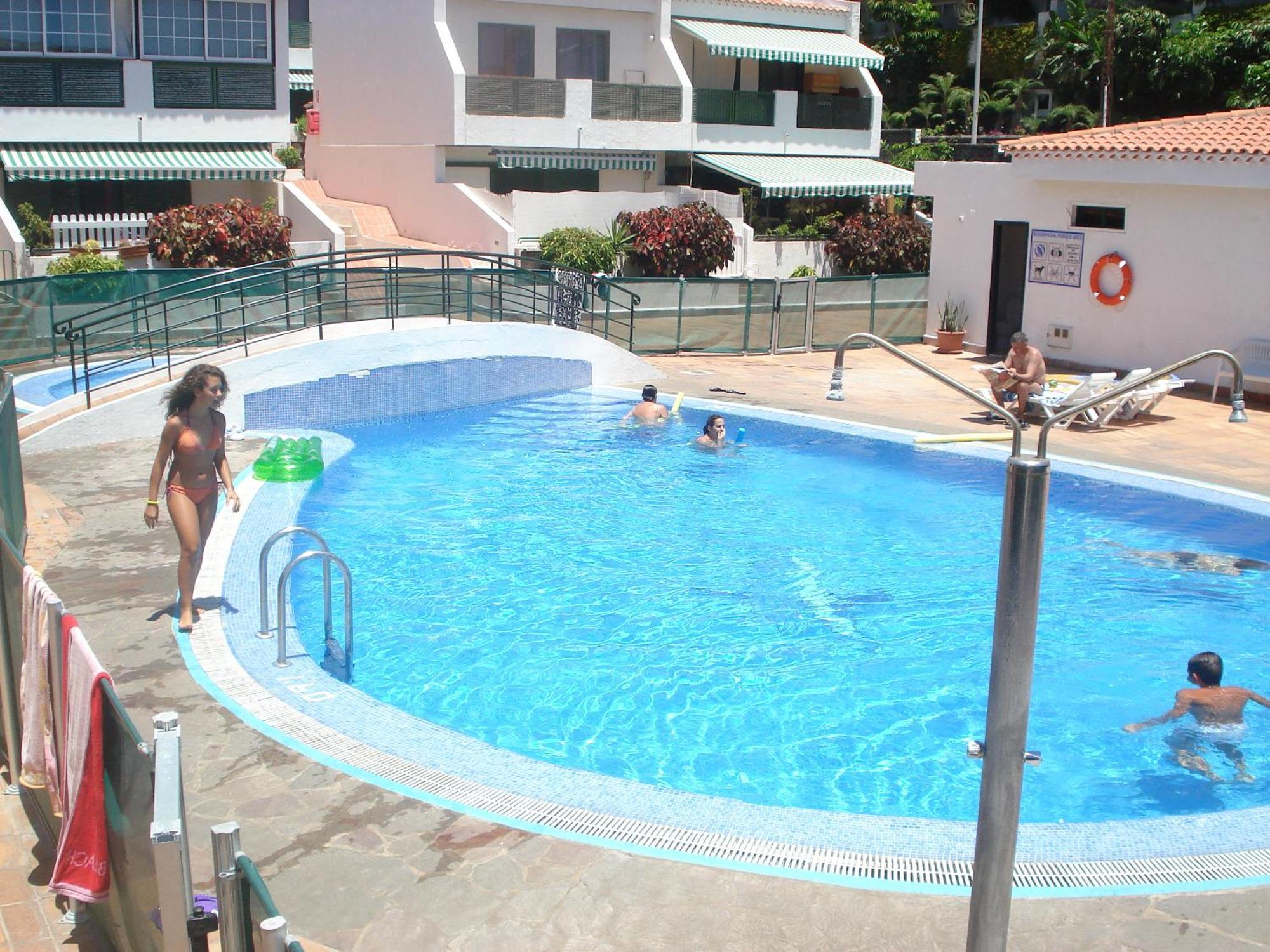 House Parque Azul Playa La Arena Free Wifi Сasa de vacaciones Puerto de Santiago (Tenerife)
