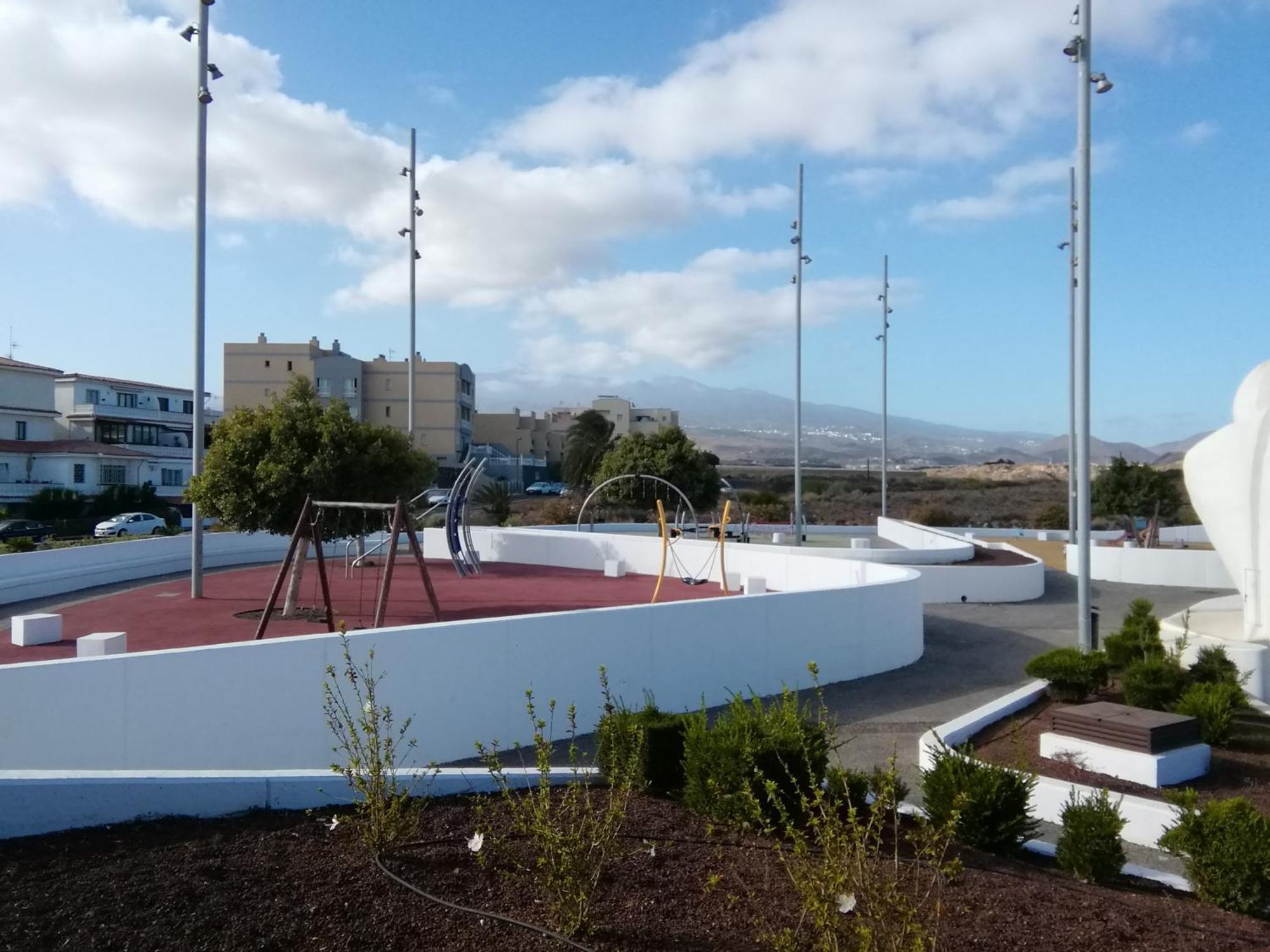 Cozy With Amazing Views To Garden Next To The Ocean Apartamento
