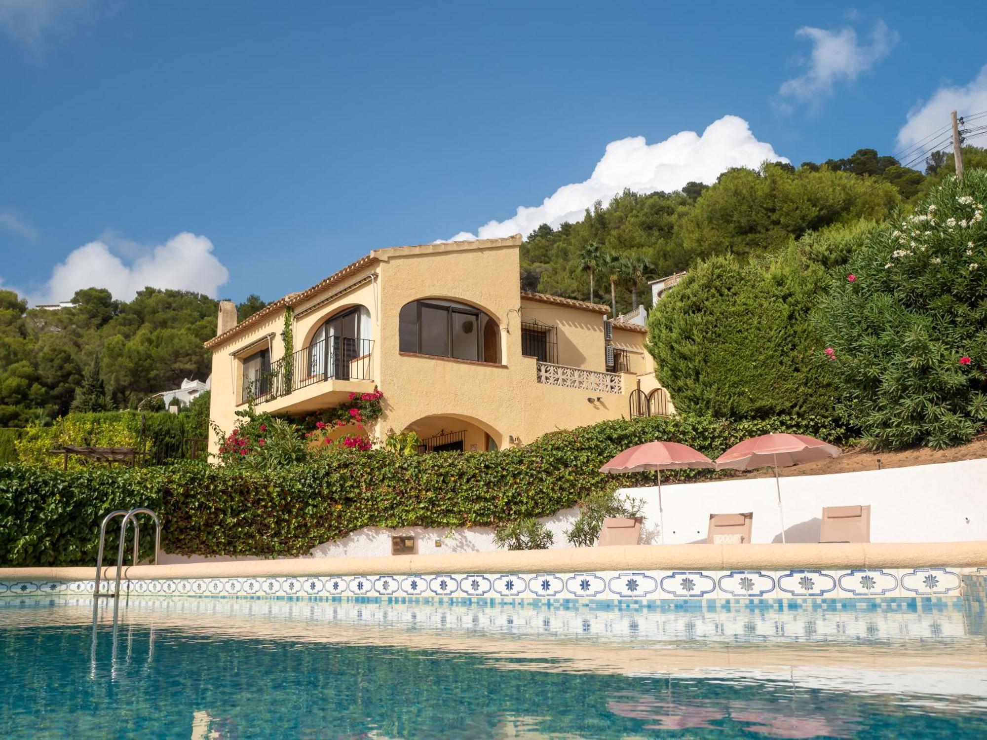 Authentic Groundfloor In Beautiful Villa, Jávea