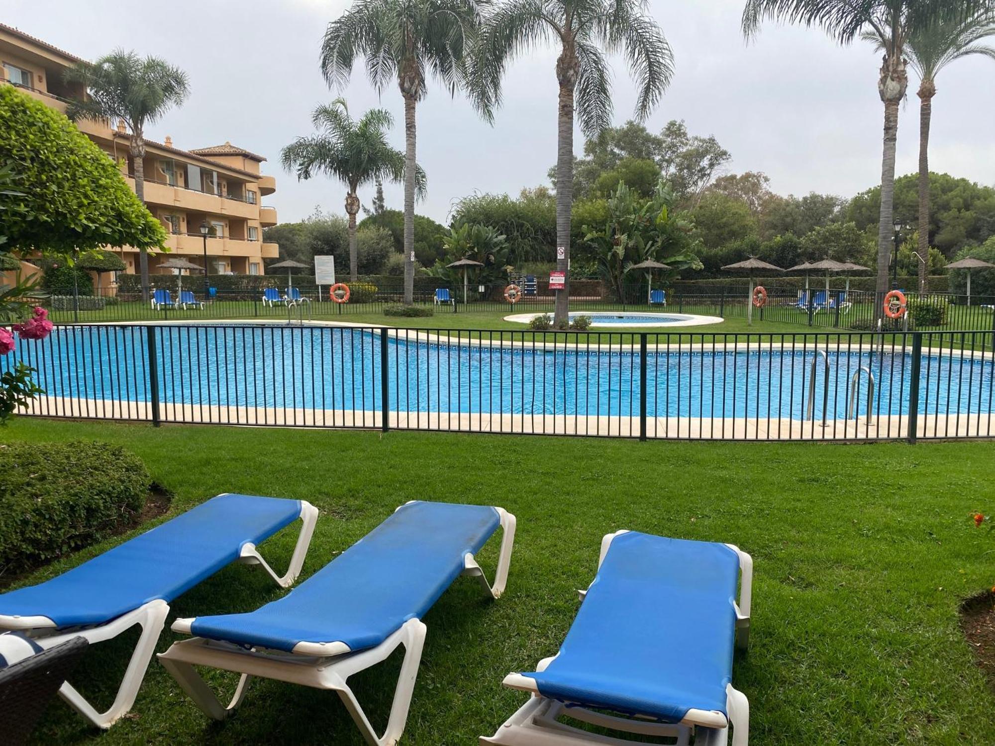 Apartment Lovely 2-bed In Elviria Nr