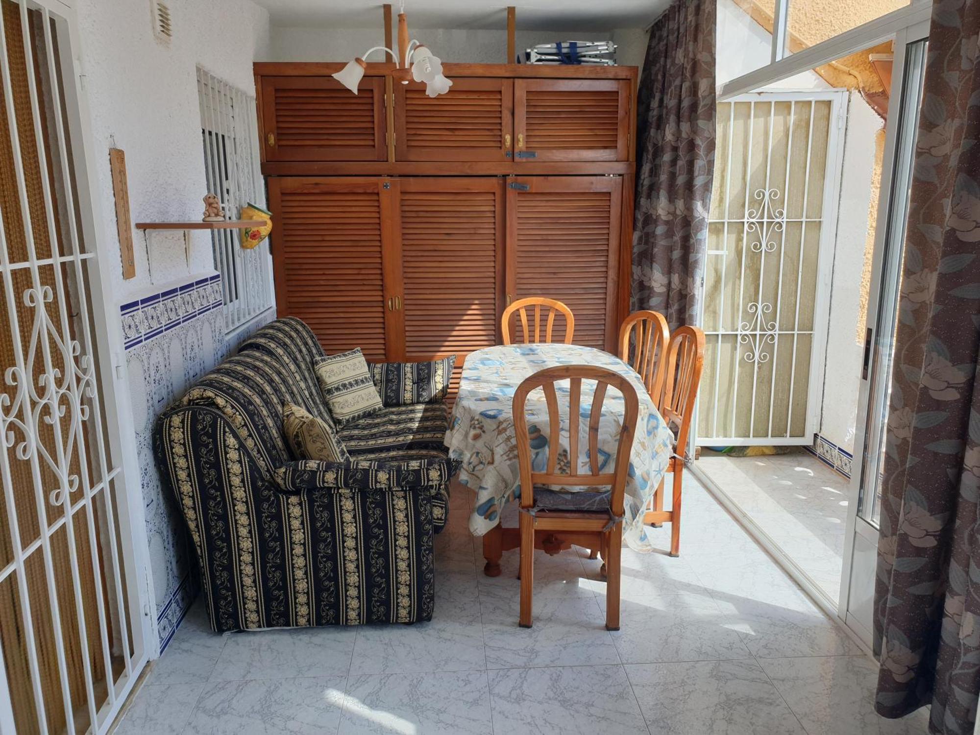 Coqueto En Alcázares *