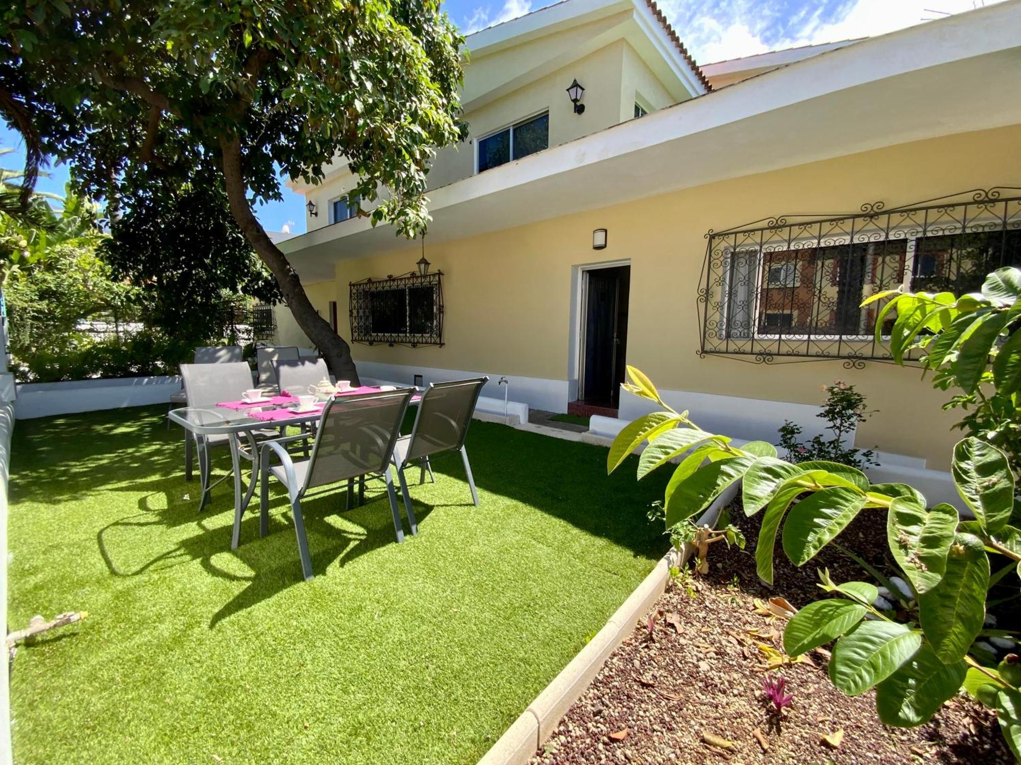 La Casa De Flor Teleworking Сasa de vacaciones Los Realejos