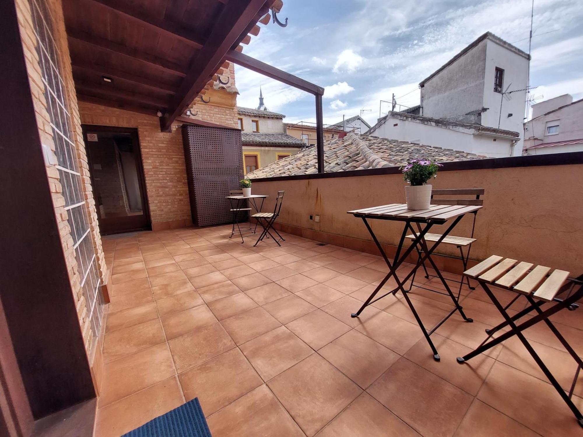 Toledoaloja - Estudio En Apartamento Toledo
