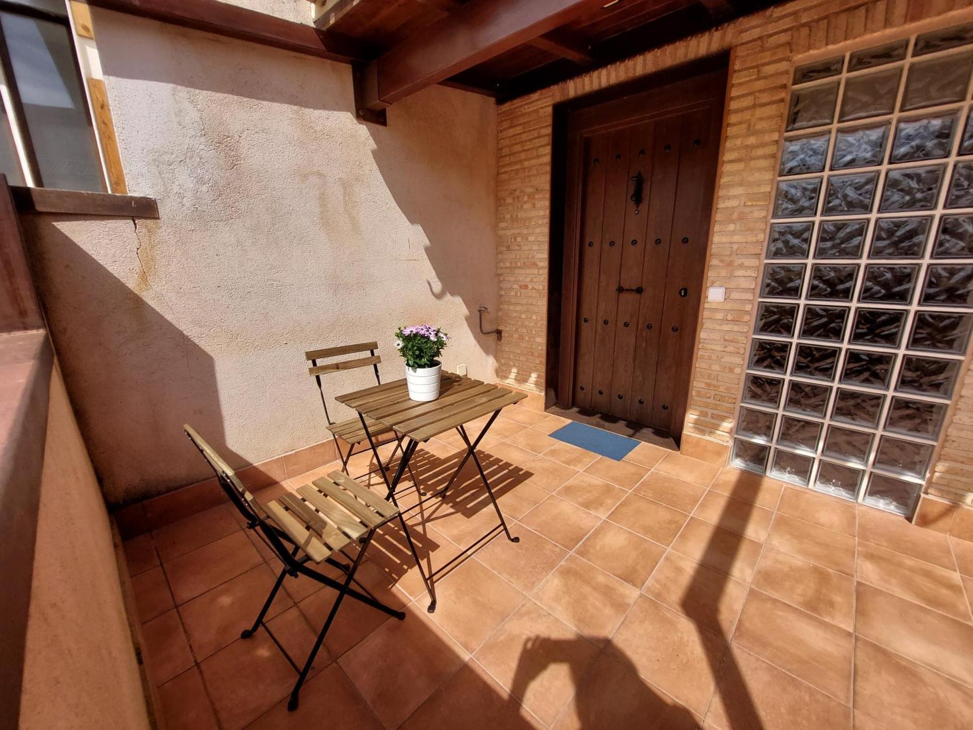 Toledoaloja - Estudio En Apartamento