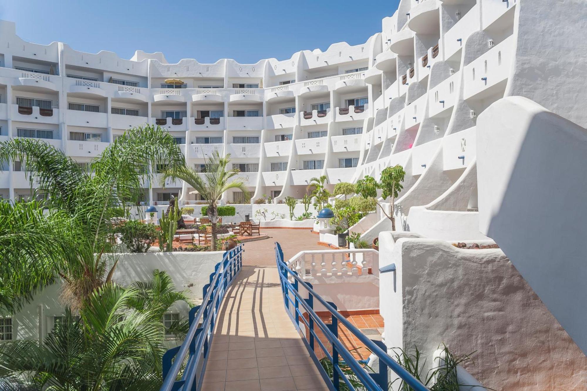 Apartahotel Santa Barbara Golf&ocean Club 3*