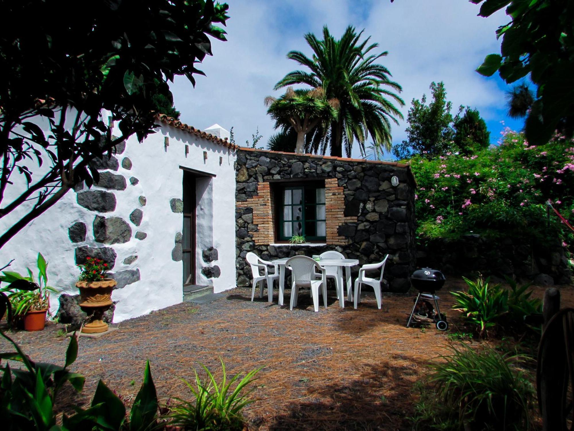 Country house La Bodega Casa Rural Con Piscina Y Jardines *