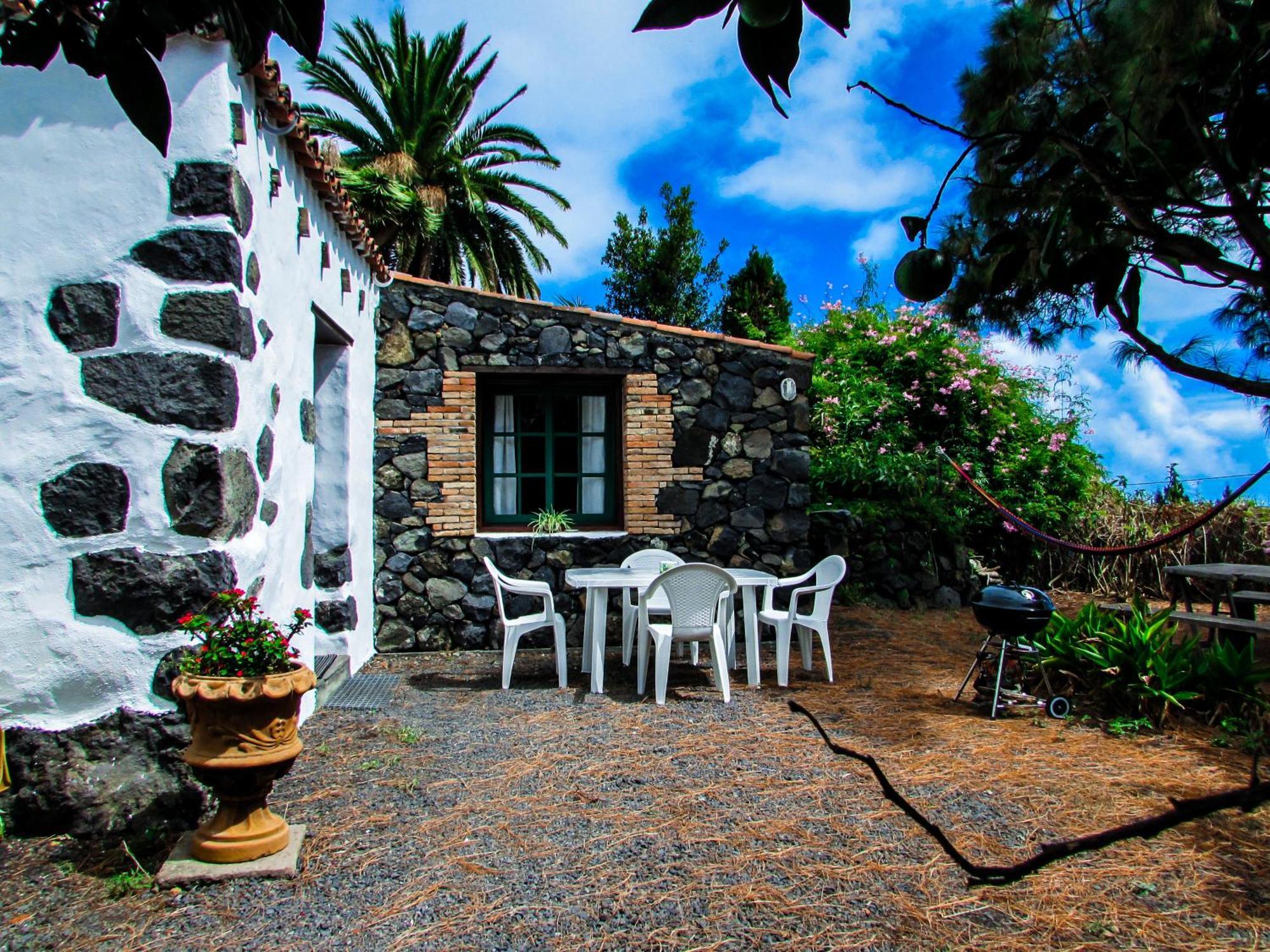 La Bodega Casa Rural Con Piscina Y Jardines * Brena Baja