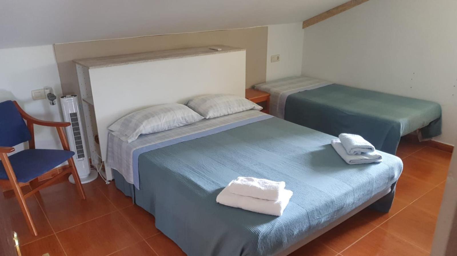 ** Abaca Guest house *