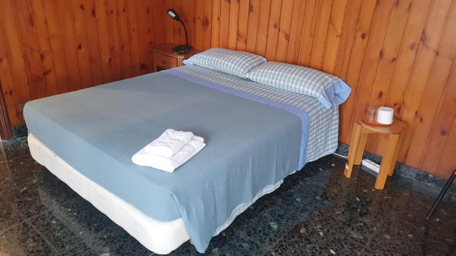 ** Abaca Guest house *