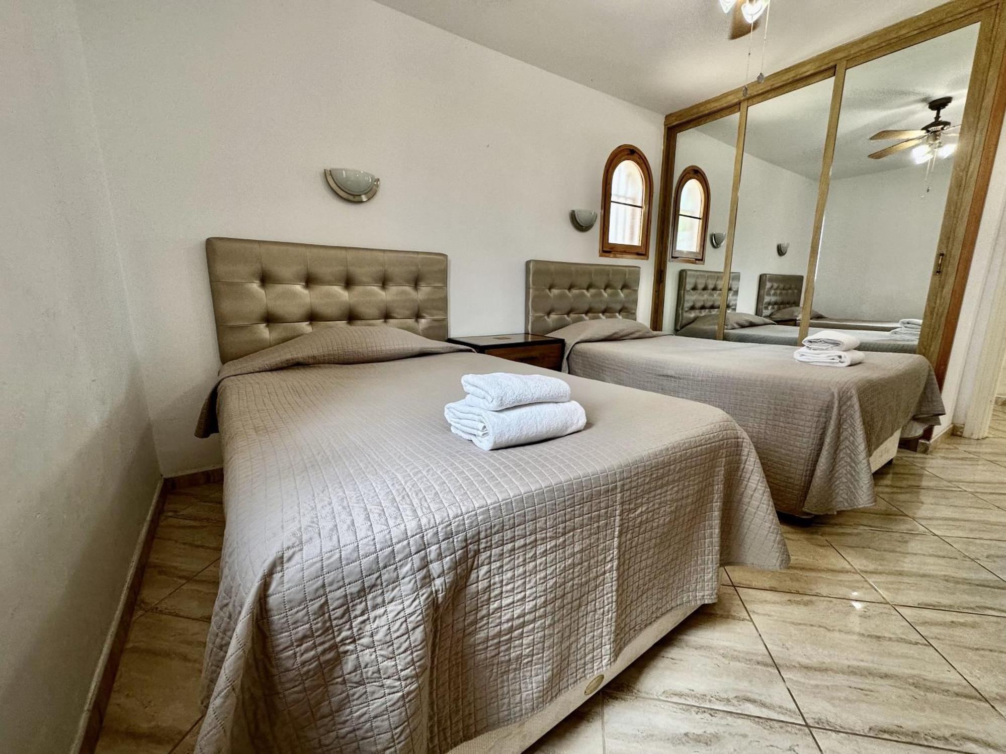 Vacation Station, Golf Del Sur Villa *