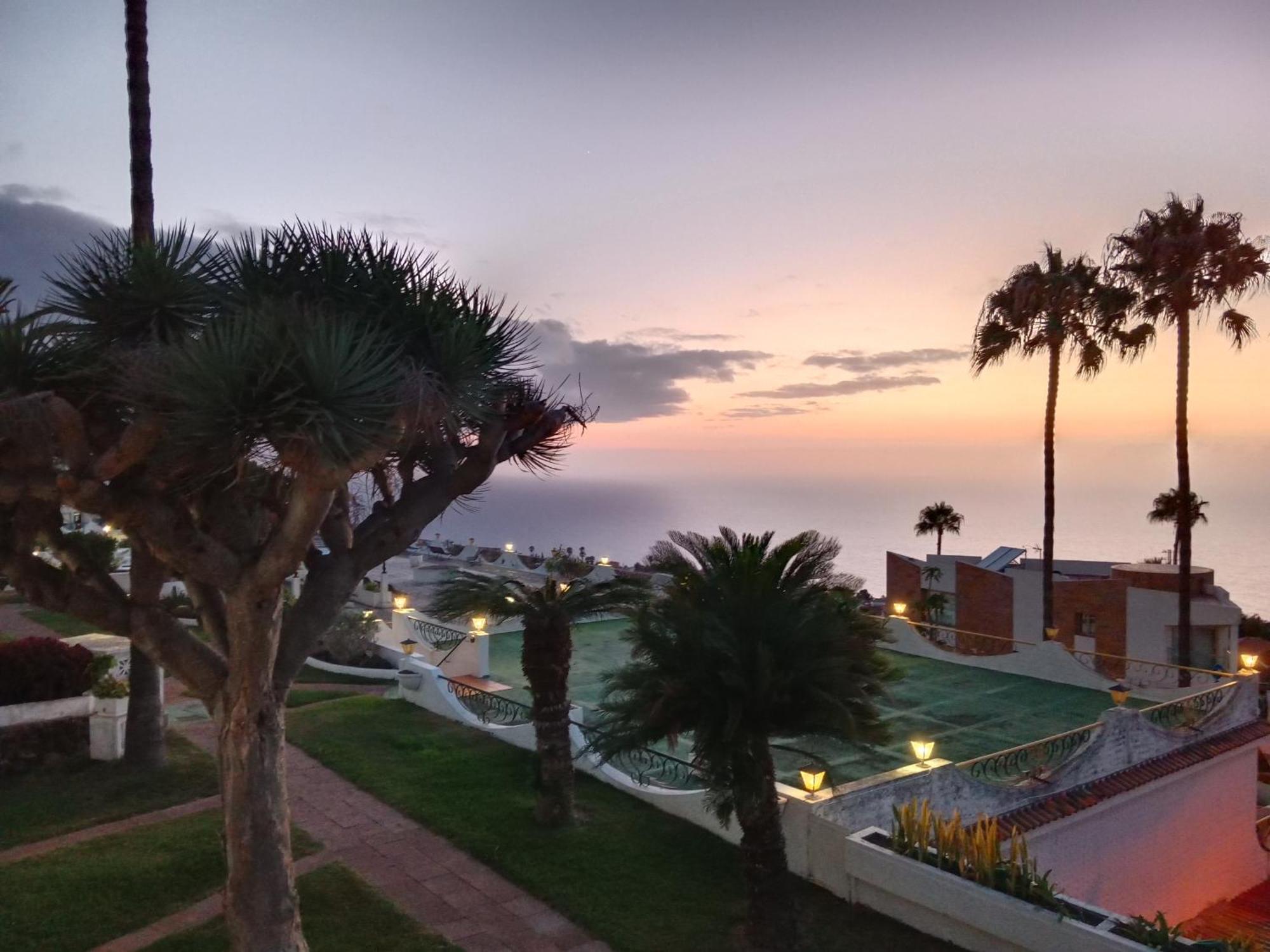 Apartamento Studio Sea Front View & Pool
