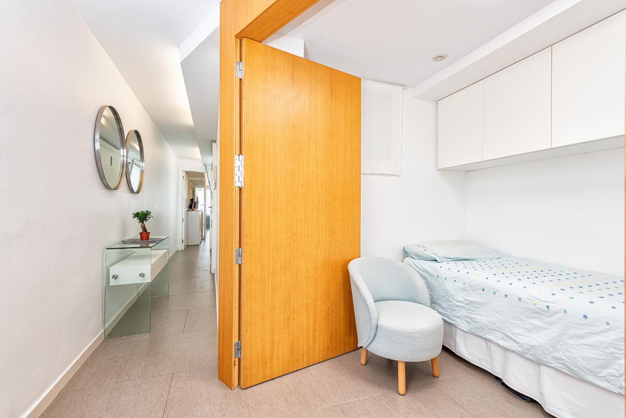 Luxury First Line Apartment. *
