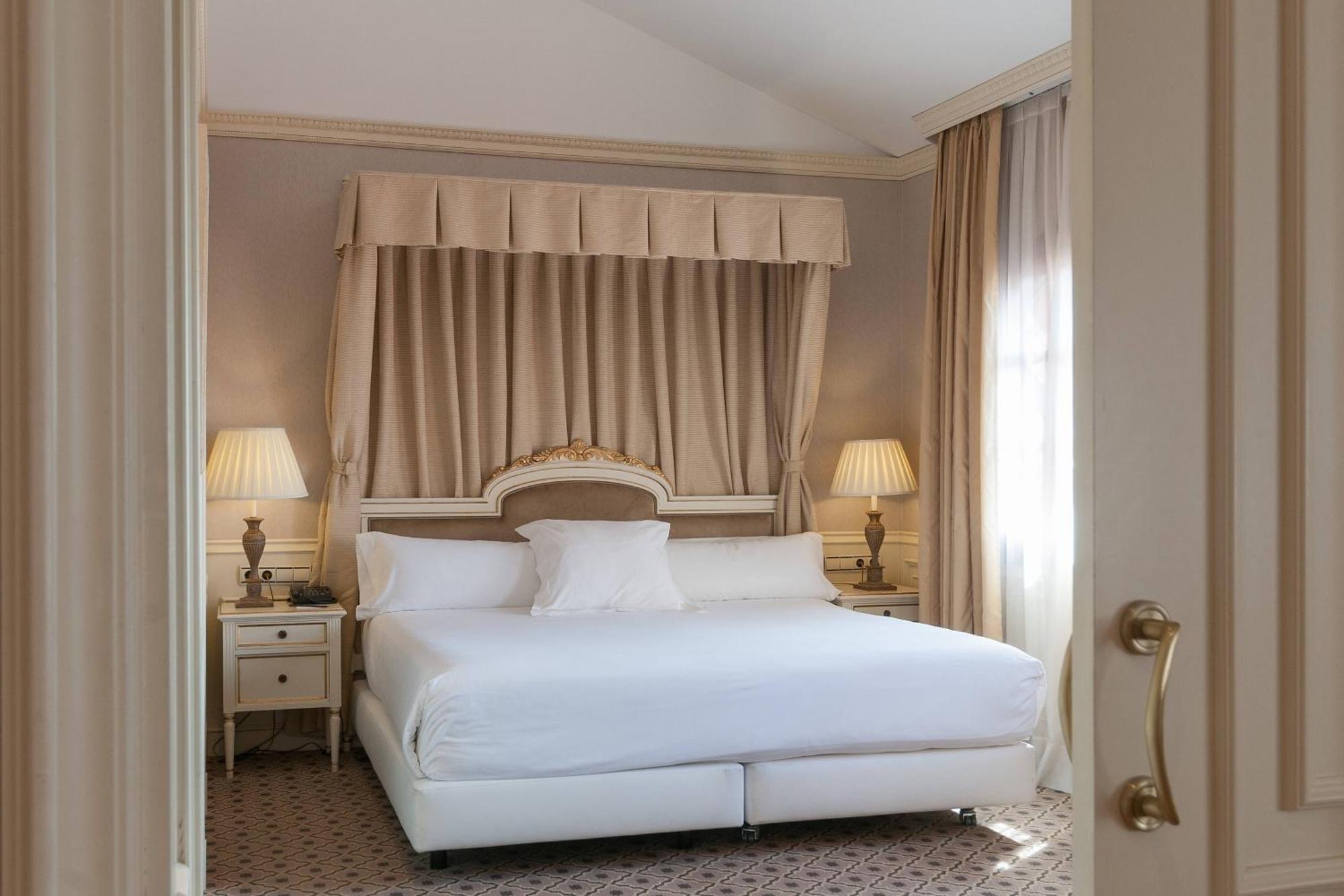 Eugenia De Montijo, Autograph Collection Hotel 5*