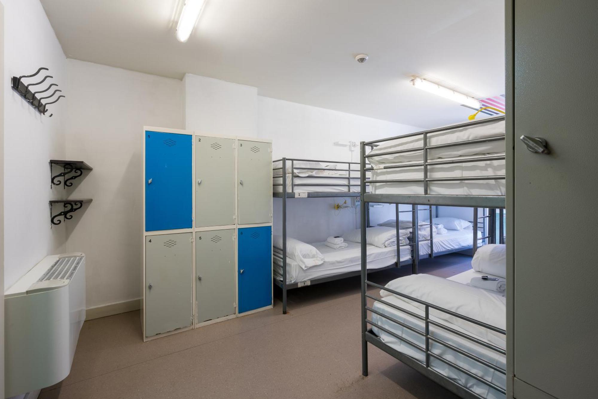 Ganbara - Self Check In Hostel