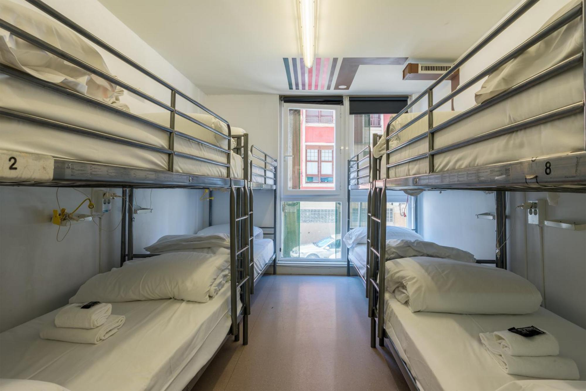 Ganbara - Self Check In Hostel