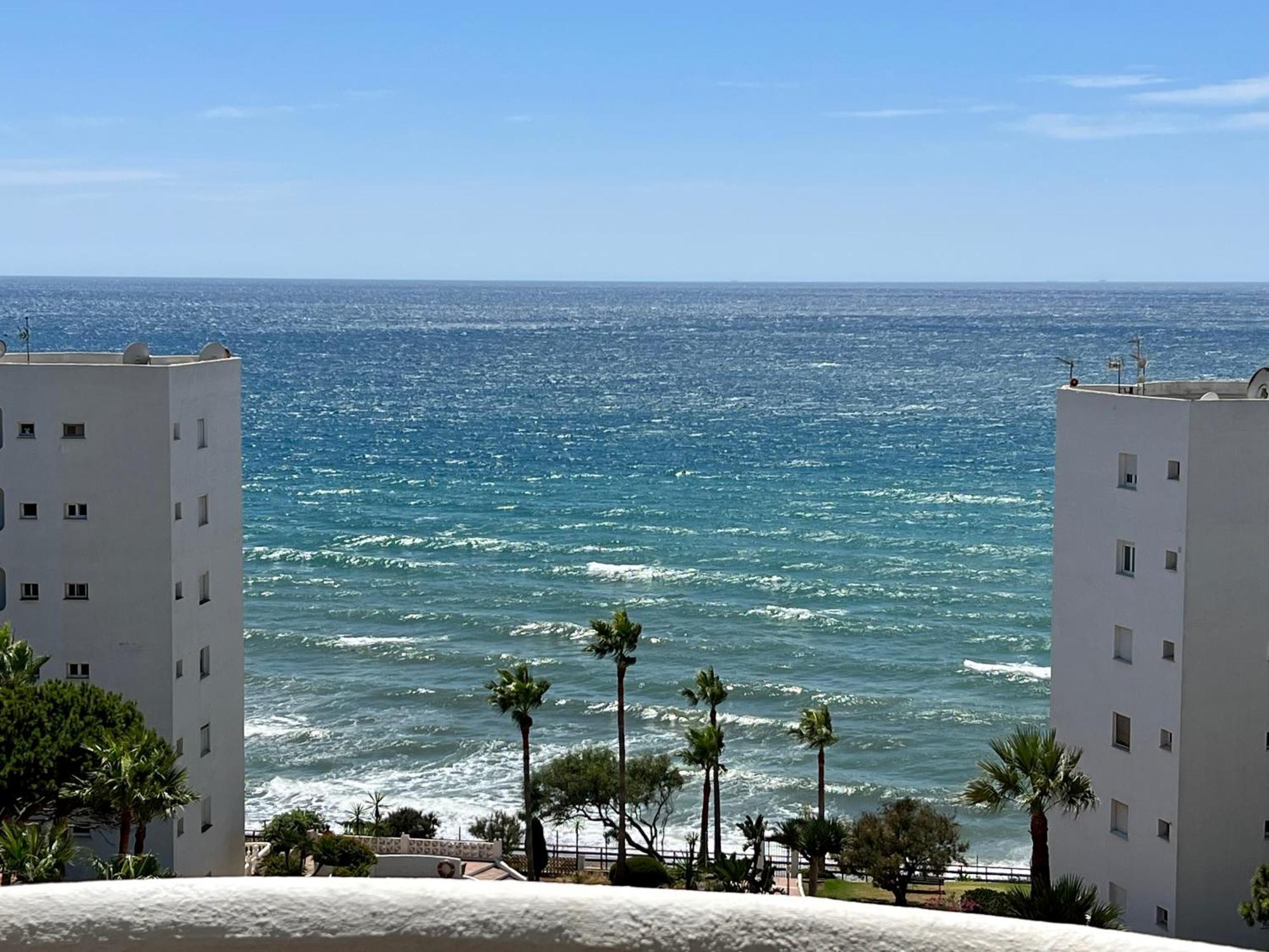 & Hippie Chic For Happy People - Marbella - Calahonda Apartment Sitio de Calahonda