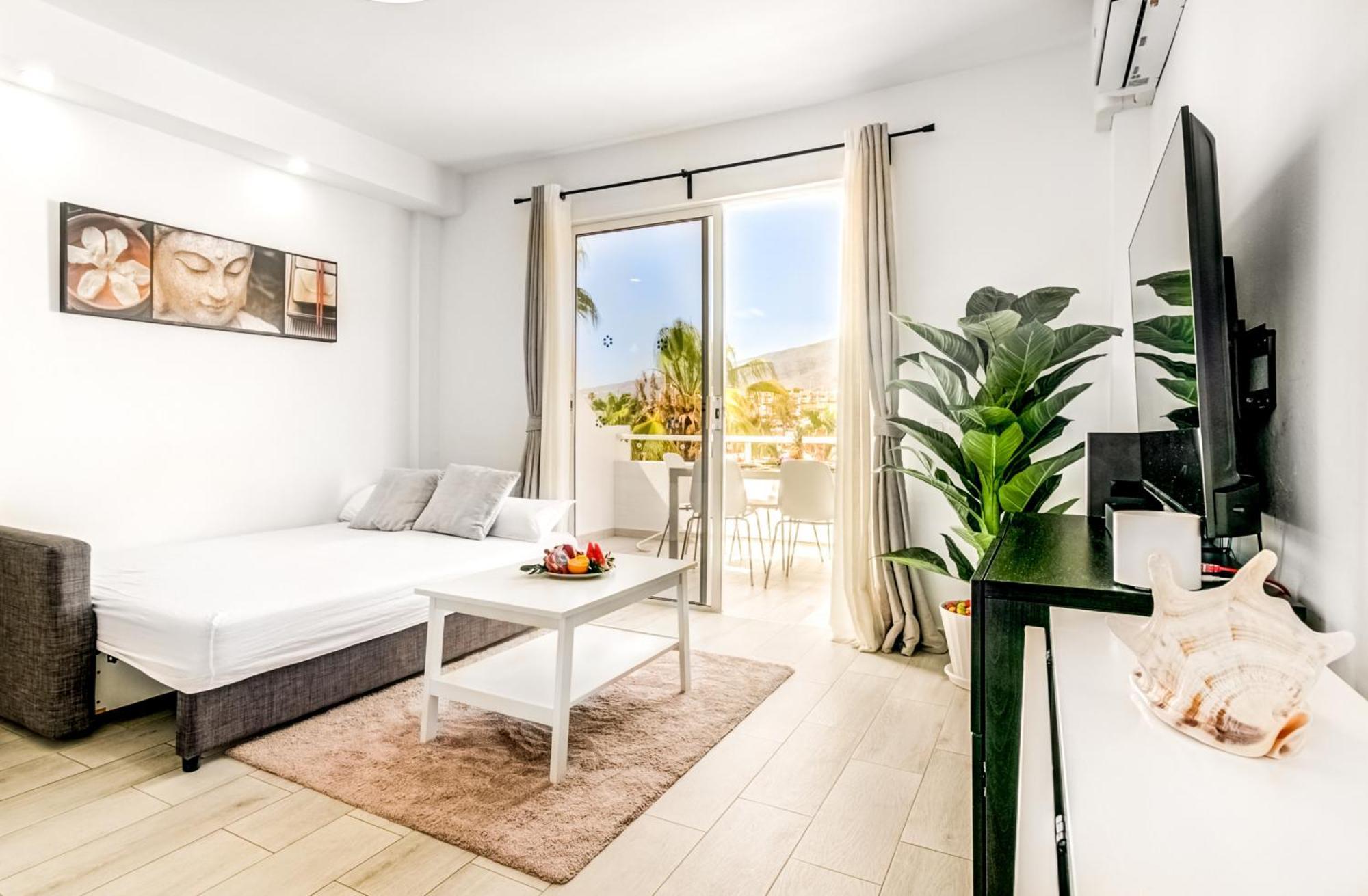 Cosy With Great View Apartment