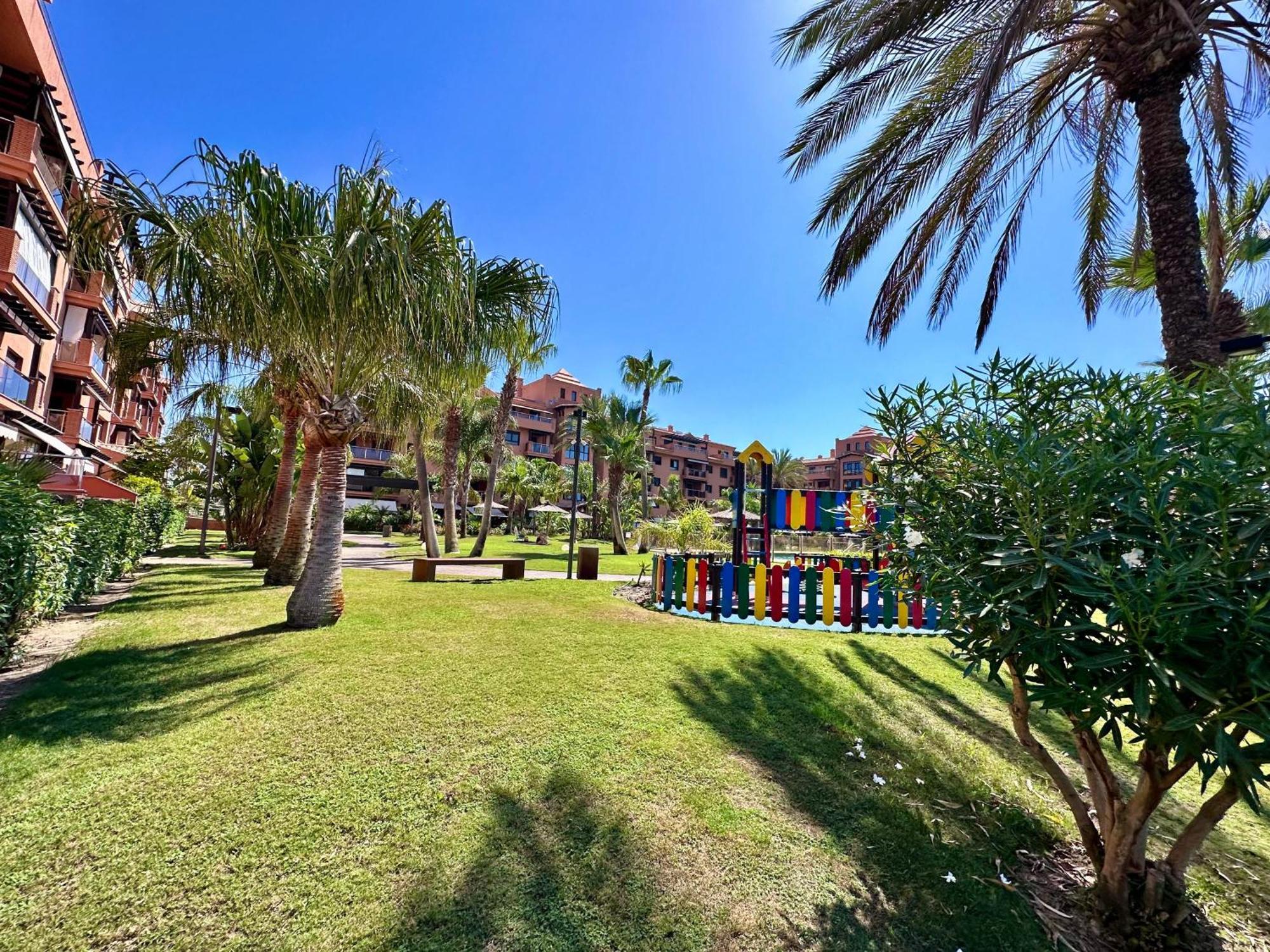 Dos Mares Playa Granada Apartment Motril