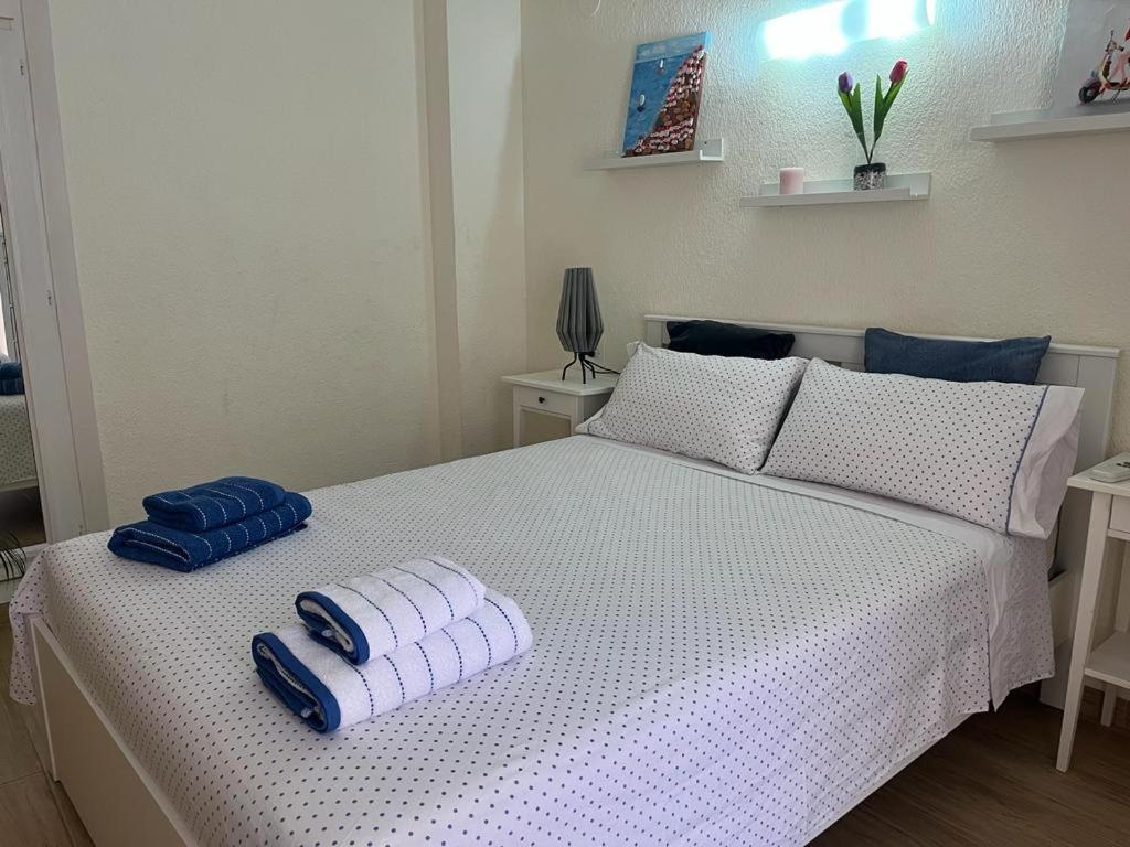 Apartamento 2 Dormitorios En Primera Linea De Playa San Cristobal *