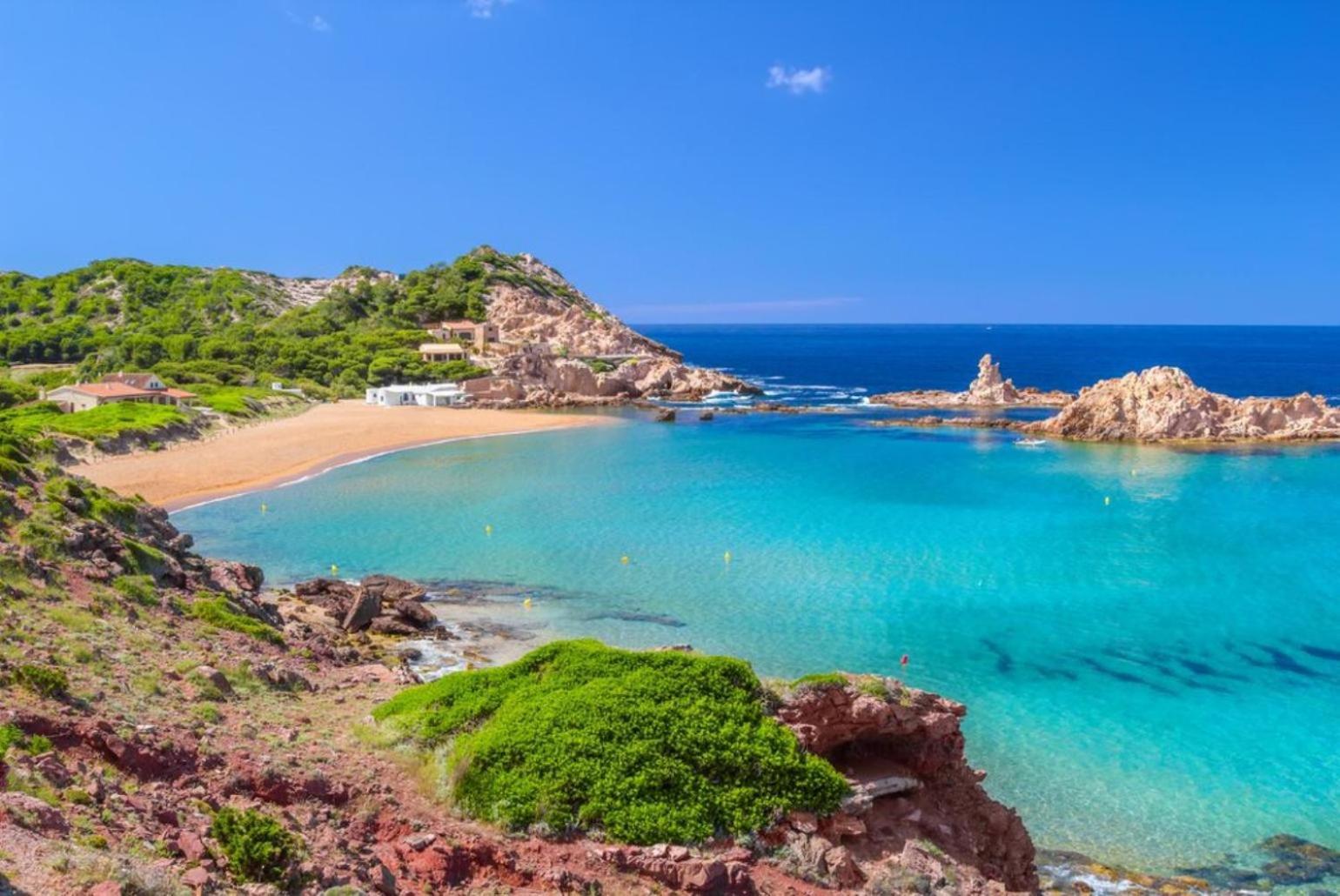 Gelabert Ametller * Cala'N Bosch (Menorca)