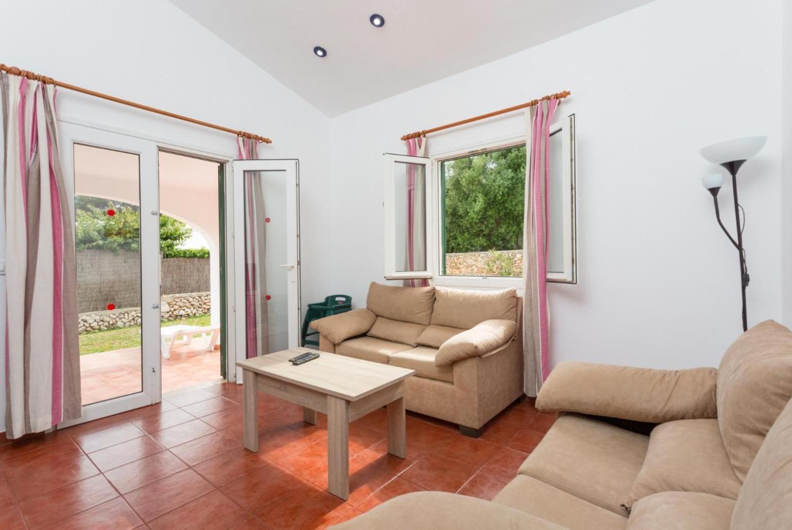 Calitja Dos Villa *