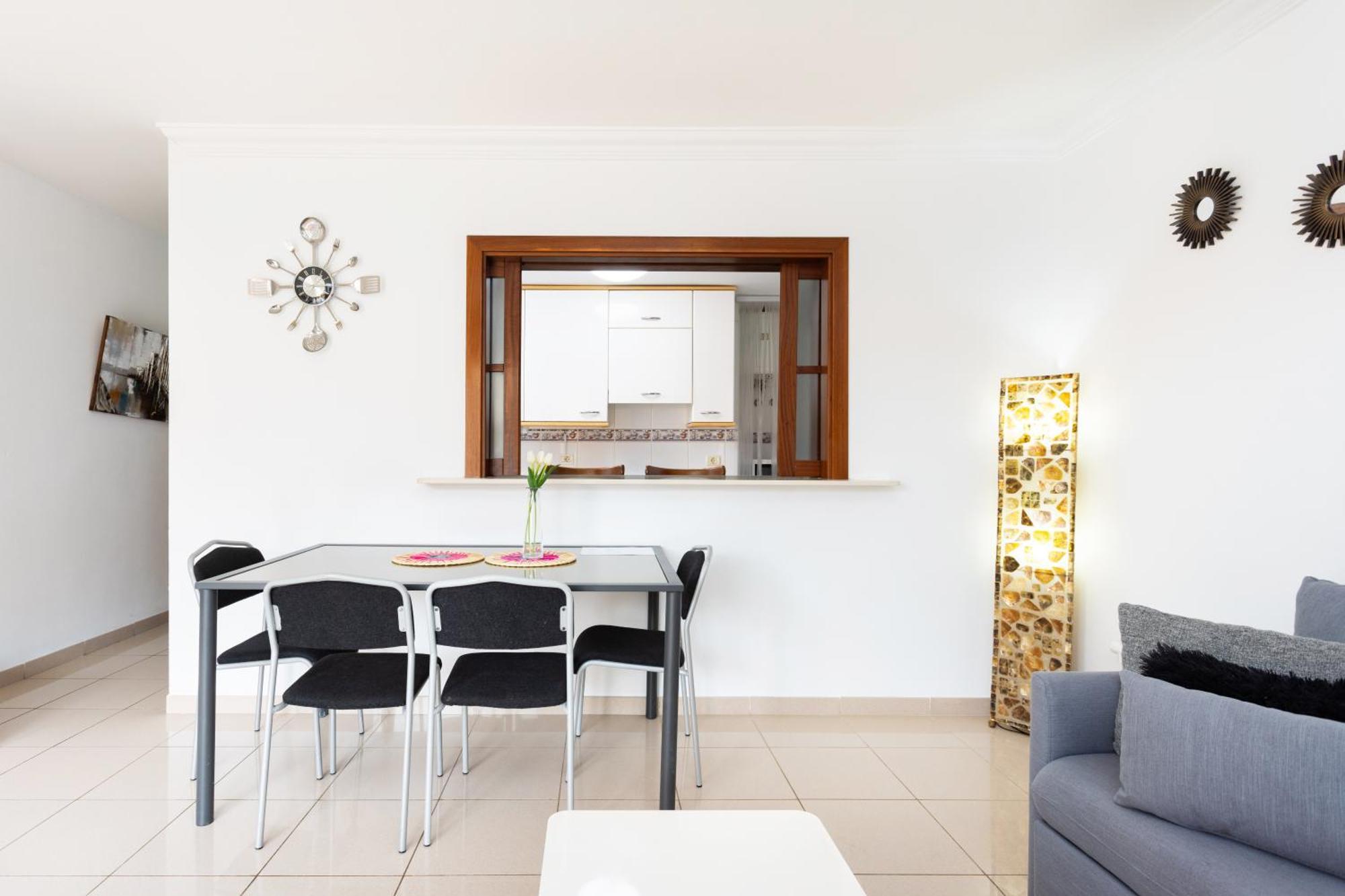Home2book Cristianos, Pool&beach