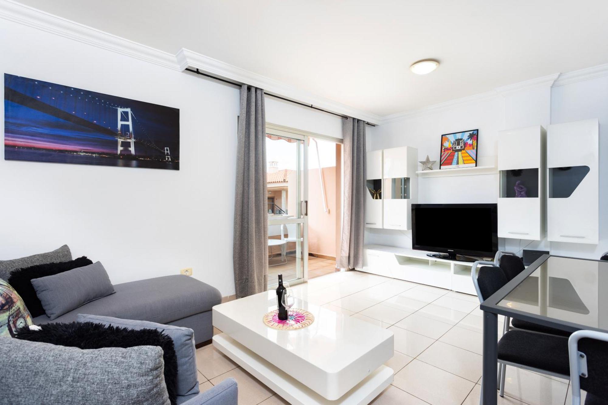 Home2book Cristianos, Pool&beach Los Cristianos (Tenerife)