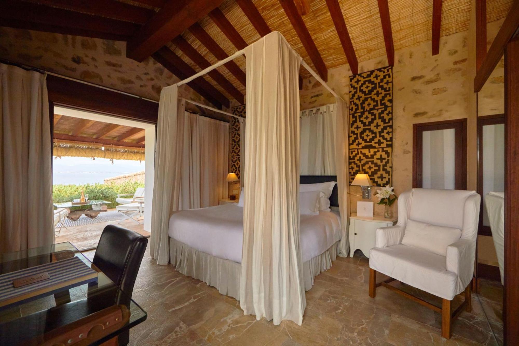 Hotel Cap Rocat, A Small Luxury Of The World 5*