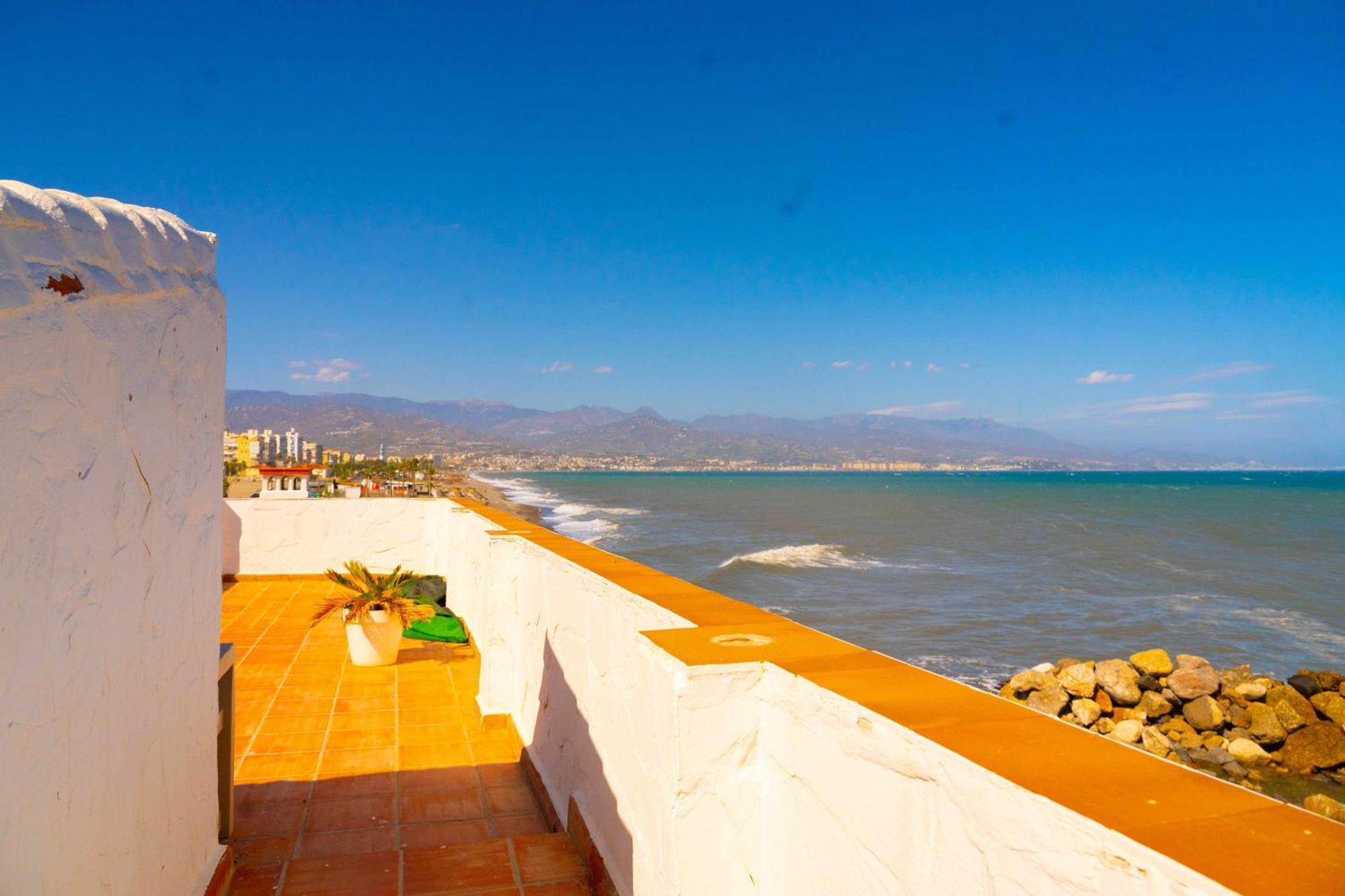 Paraiso Del Mar Guest house